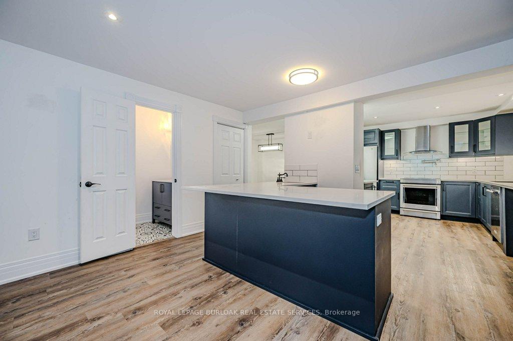 Photo 10 of 574 Clark Avenue, Burlington, Brant — HOMEH
