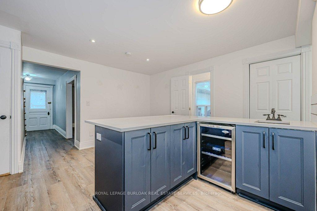 Photo 11 of 574 Clark Avenue, Burlington, Brant — HOMEH
