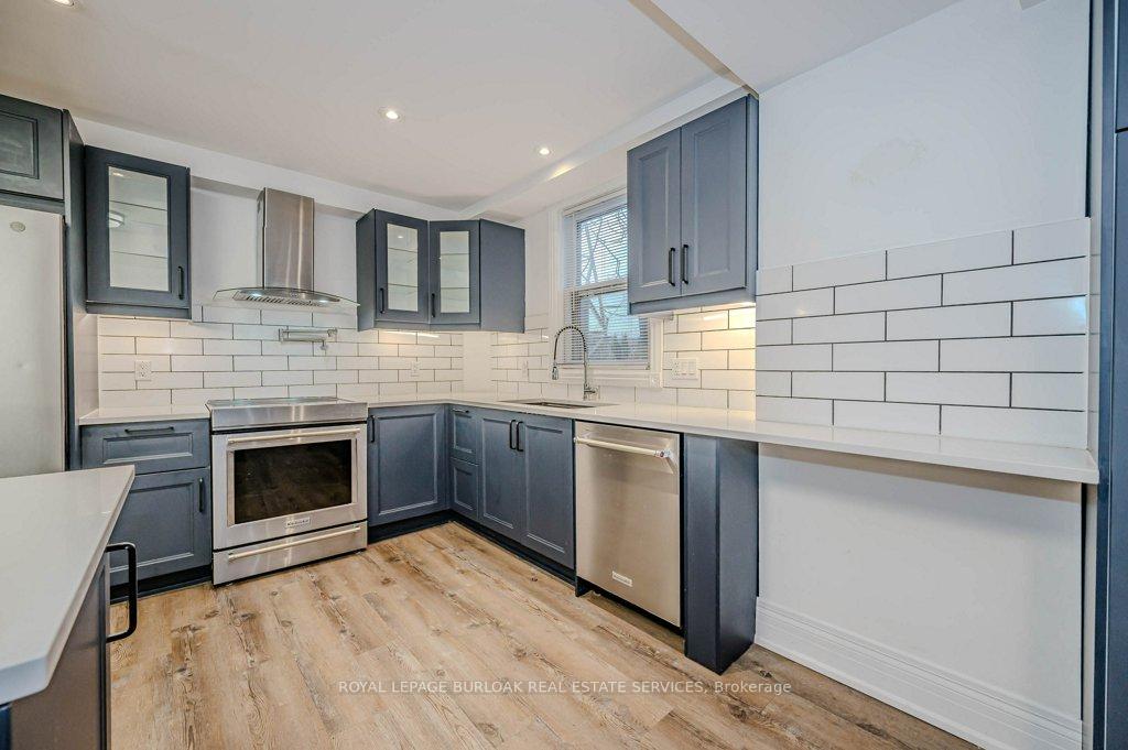 Photo 13 of 574 Clark Avenue, Burlington, Brant — HOMEH