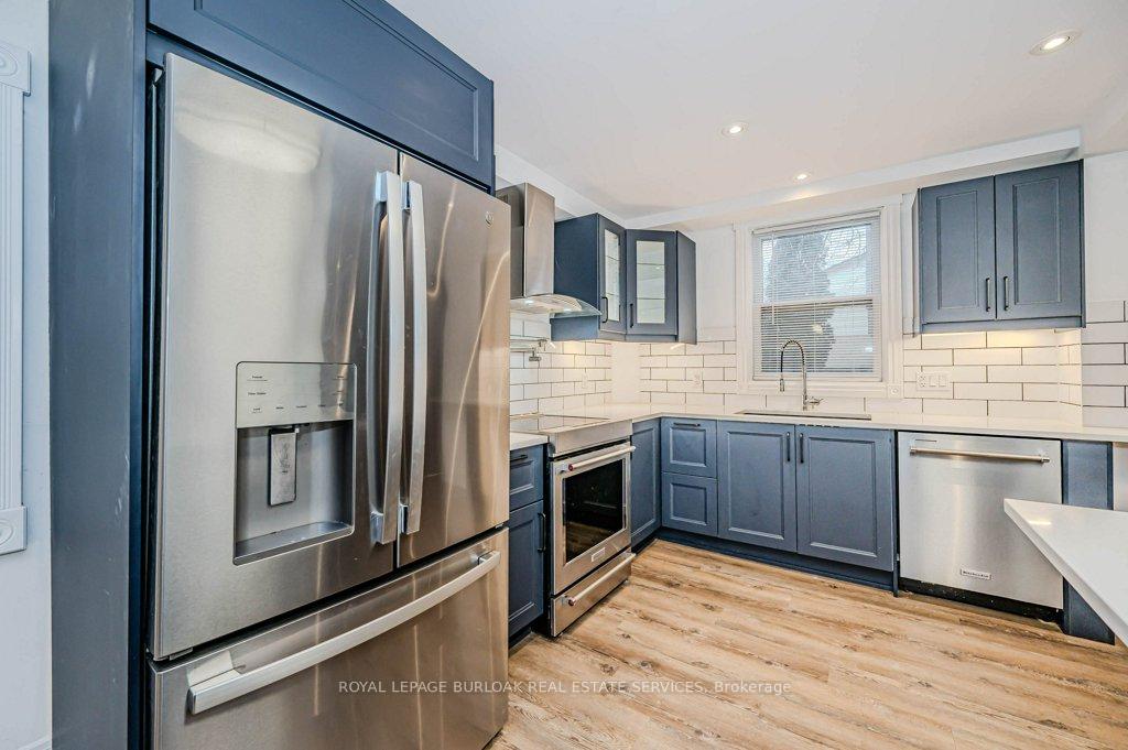 Photo 16 of 574 Clark Avenue, Burlington, Brant — HOMEH