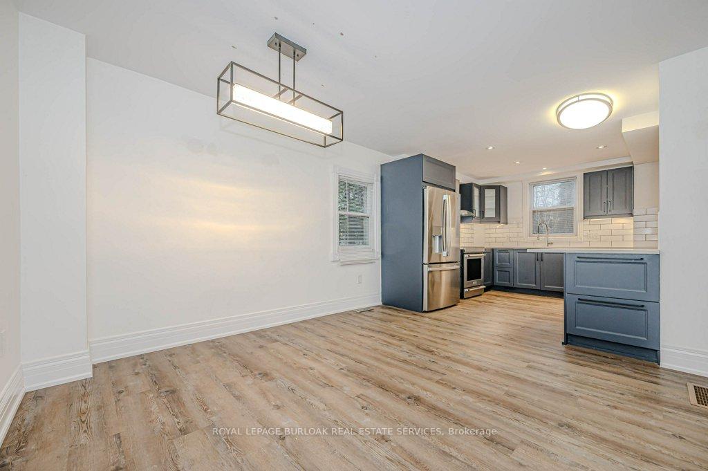 Photo 18 of 574 Clark Avenue, Burlington, Brant — HOMEH