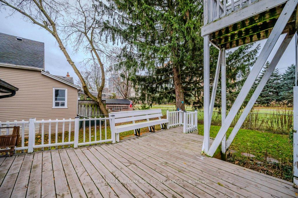 Photo 38 of 574 Clark Avenue, Burlington, Brant — HOMEH