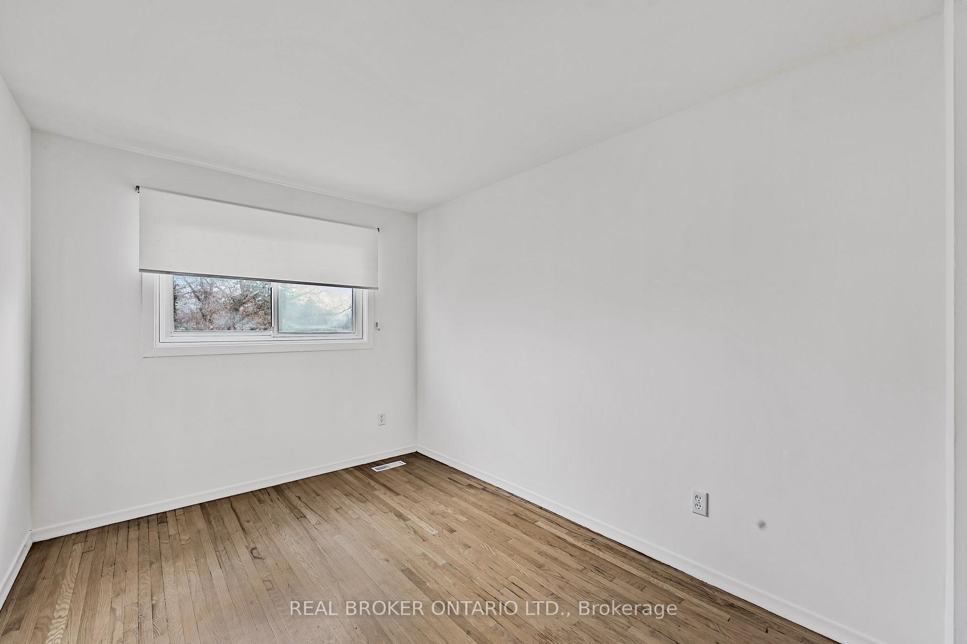 Photo 24 of 12 Curtiss Court, Barrie, Grove East — HOMEH