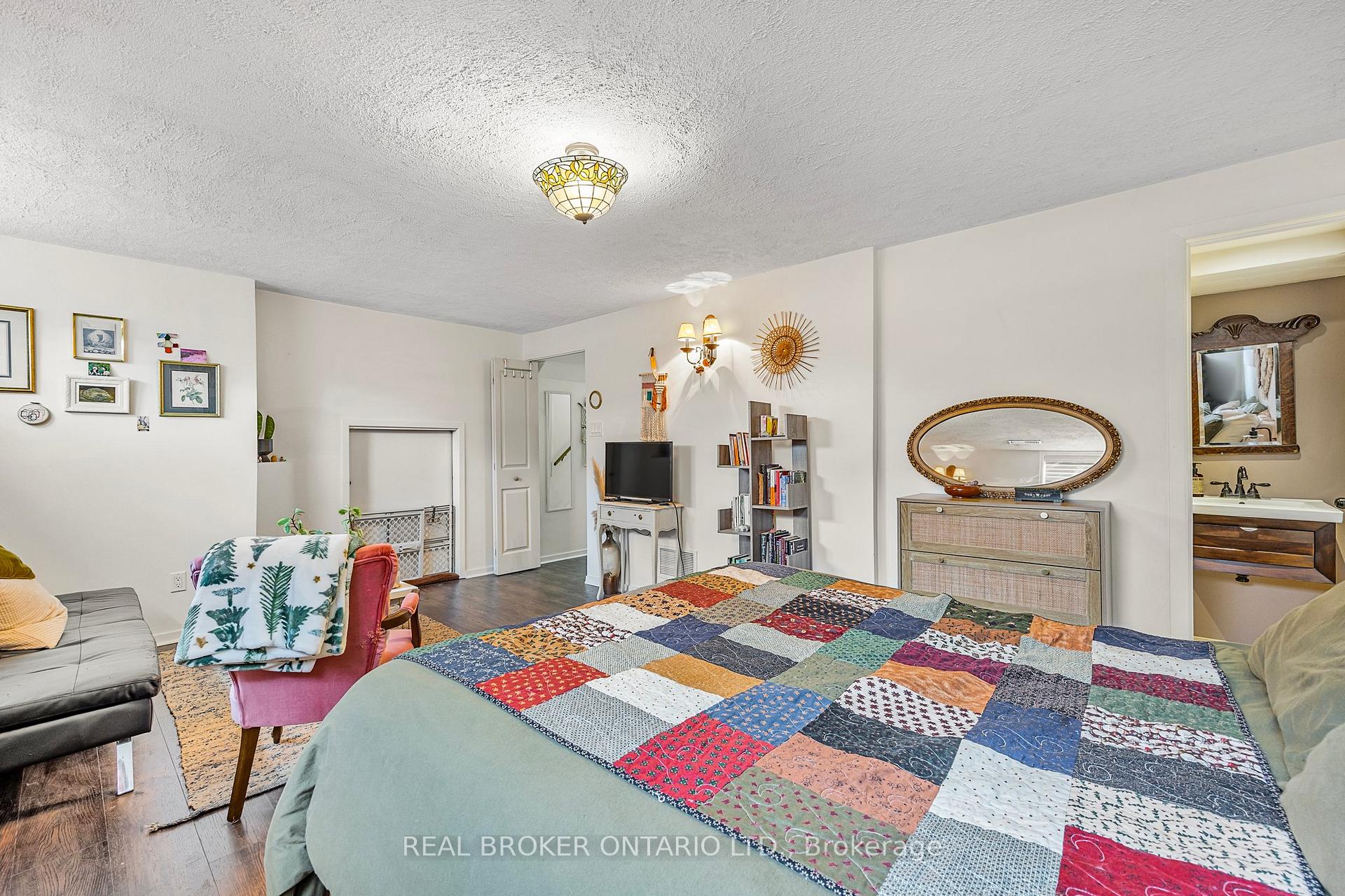 Photo 29 of 12 Curtiss Court, Barrie, Grove East — HOMEH