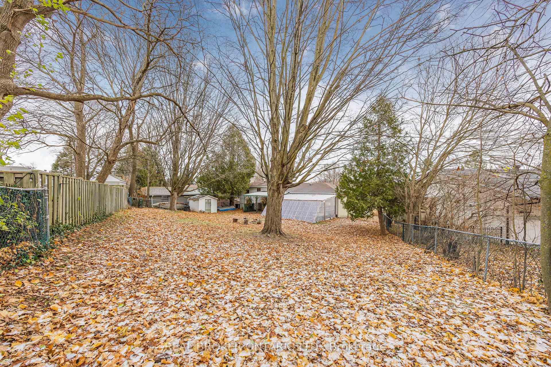 Photo 35 of 12 Curtiss Court, Barrie, Grove East — HOMEH
