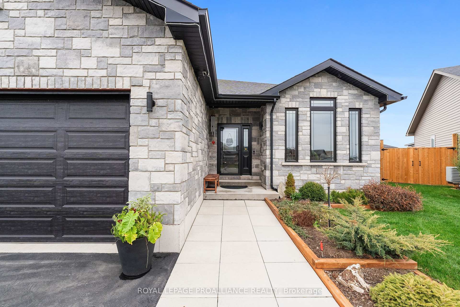 Photo 2 of 74 Deacon Place, Belleville, Belleville Ward — HOMEH