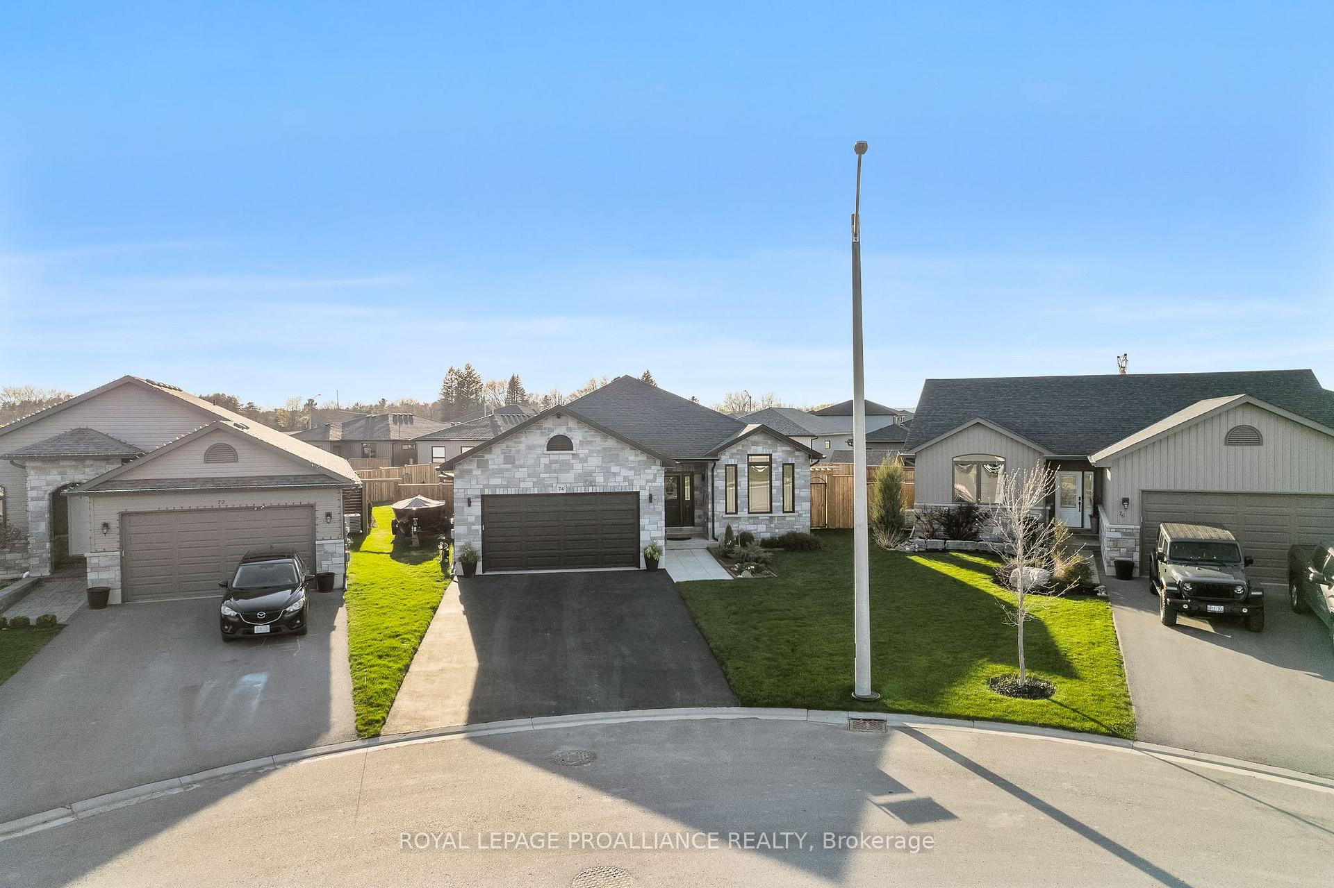 Photo 4 of 74 Deacon Place, Belleville, Belleville Ward — HOMEH