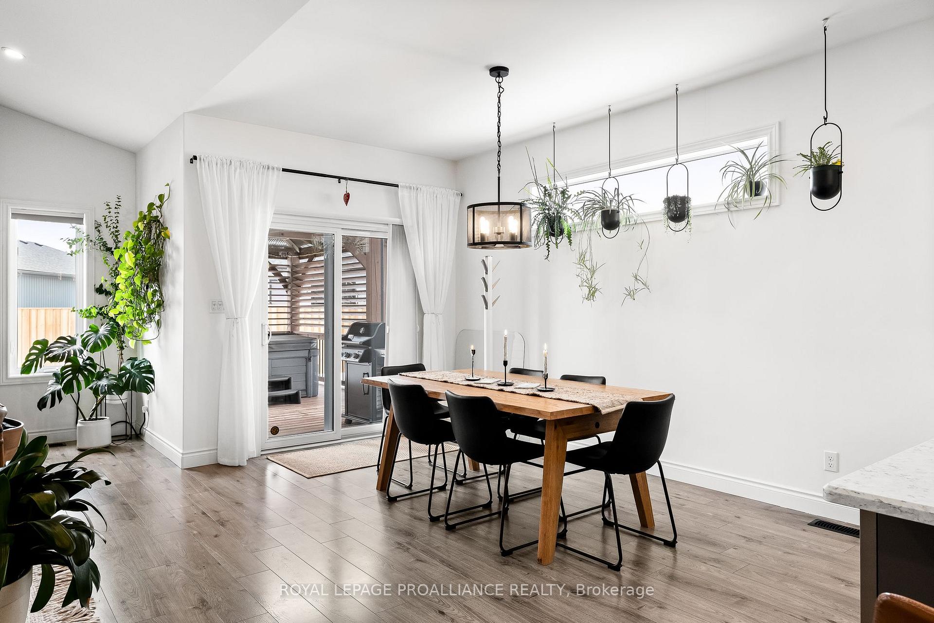 Photo 16 of 74 Deacon Place, Belleville, Belleville Ward — HOMEH