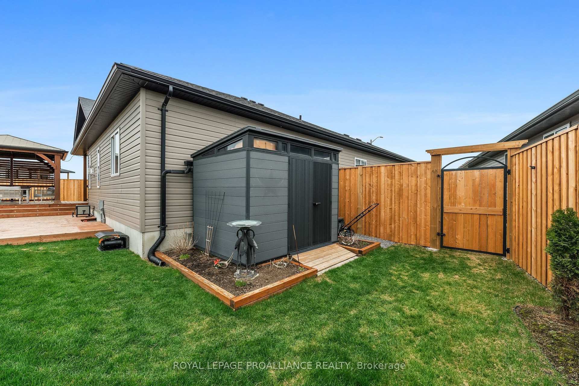 Photo 41 of 74 Deacon Place, Belleville, Belleville Ward — HOMEH