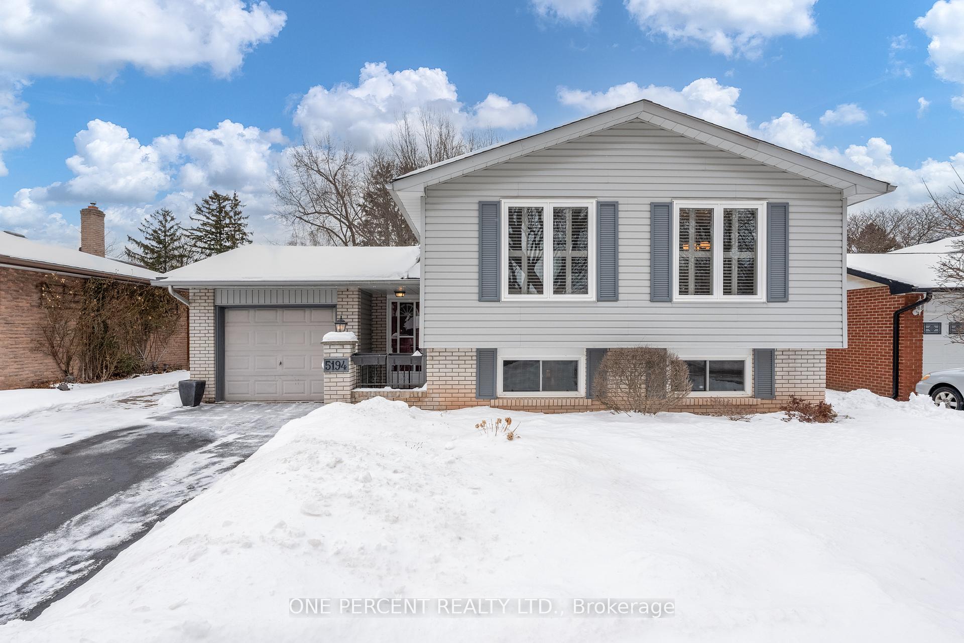 Photo 2 of 5194 Broughton Crescent, Burlington, Appleby — HOMEH