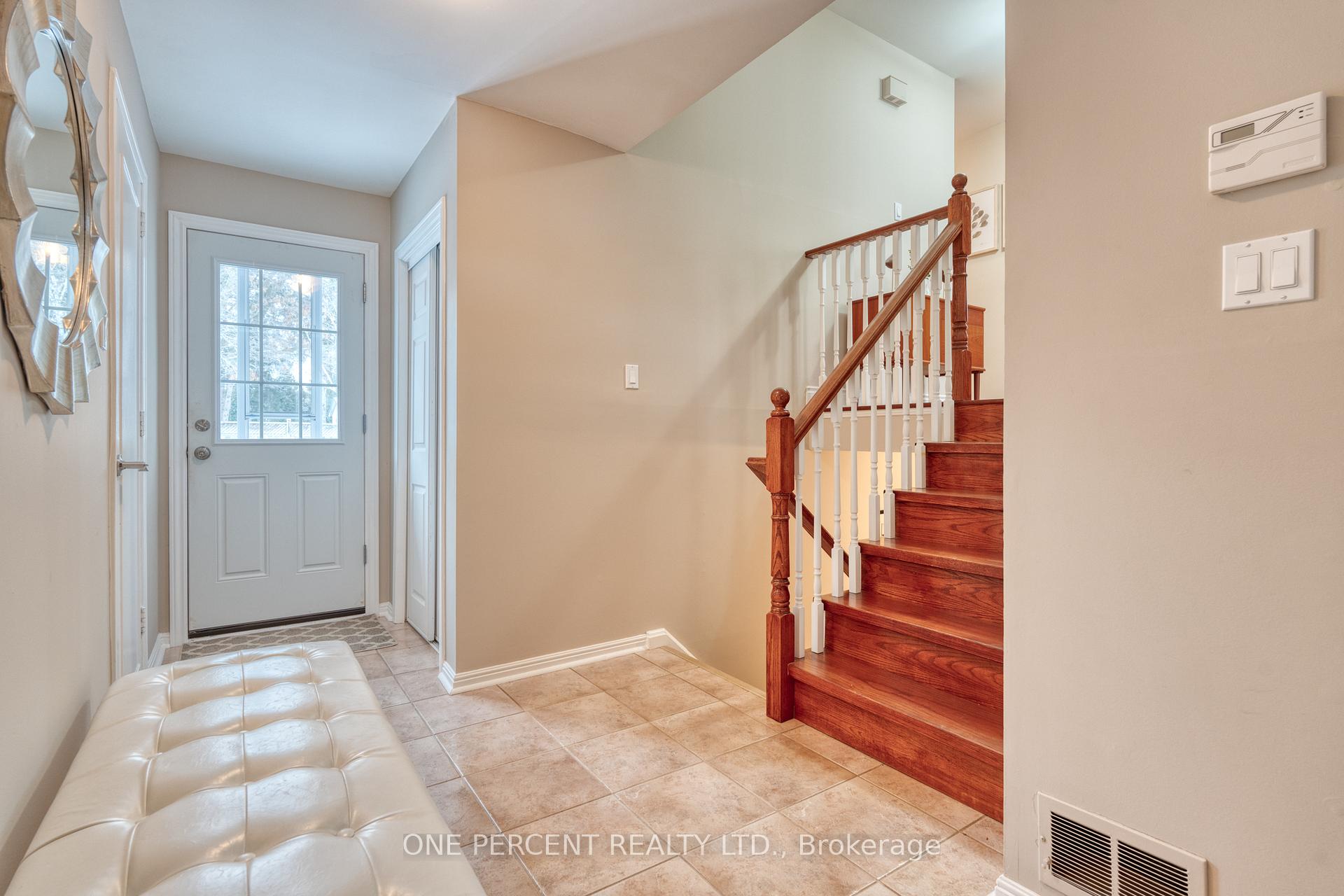 Photo 5 of 5194 Broughton Crescent, Burlington, Appleby — HOMEH