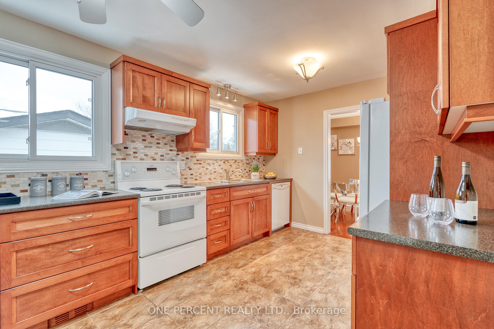 Photo 15 of 5194 Broughton Crescent, Burlington, Appleby — HOMEH