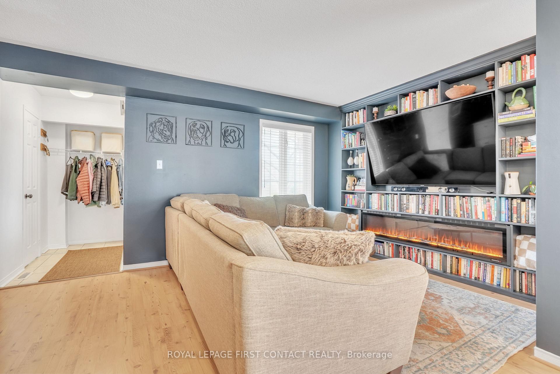 Photo 6 of 26 Drake Drive, Barrie, Painswick South — HOMEH