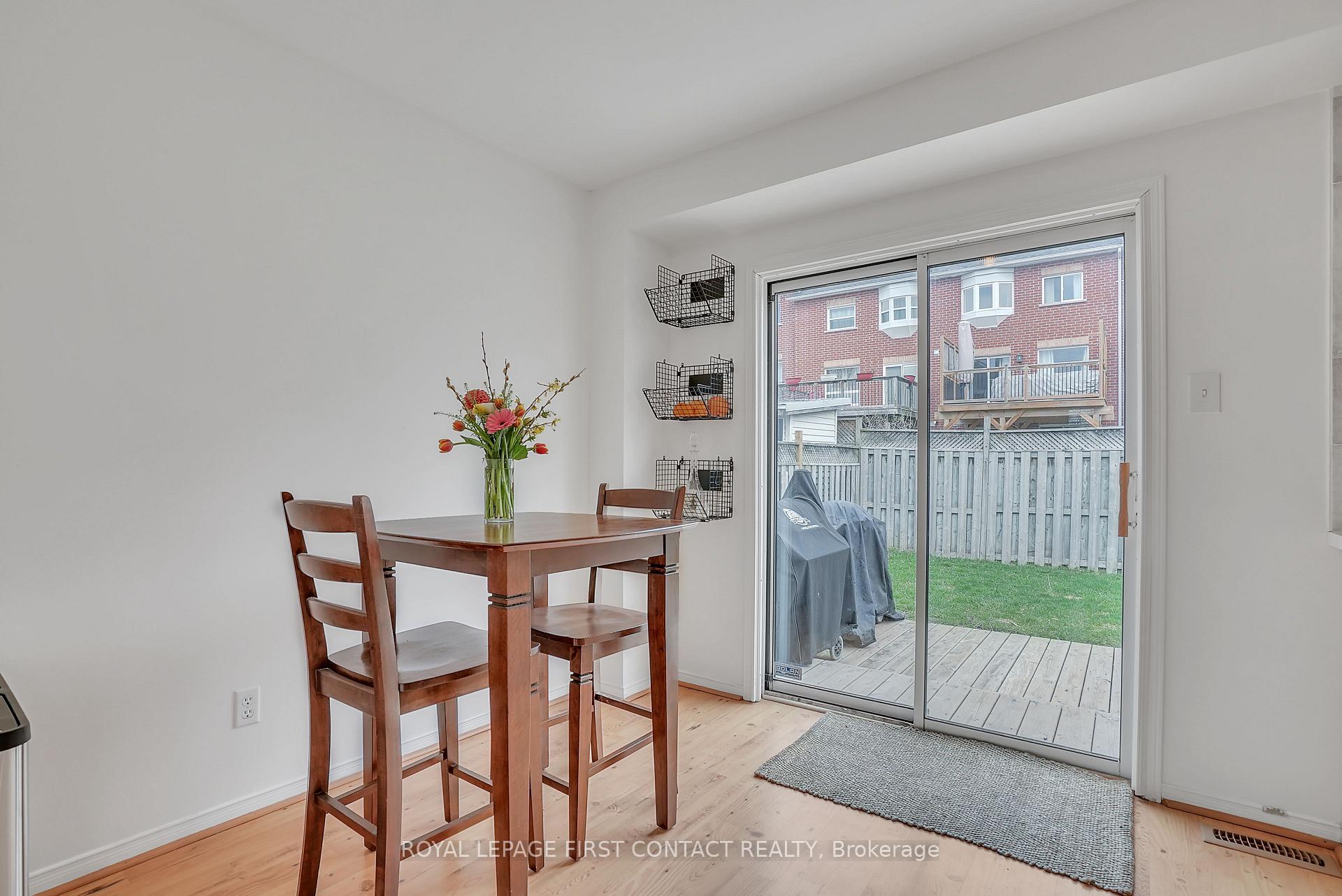 Photo 13 of 26 Drake Drive, Barrie, Painswick South — HOMEH