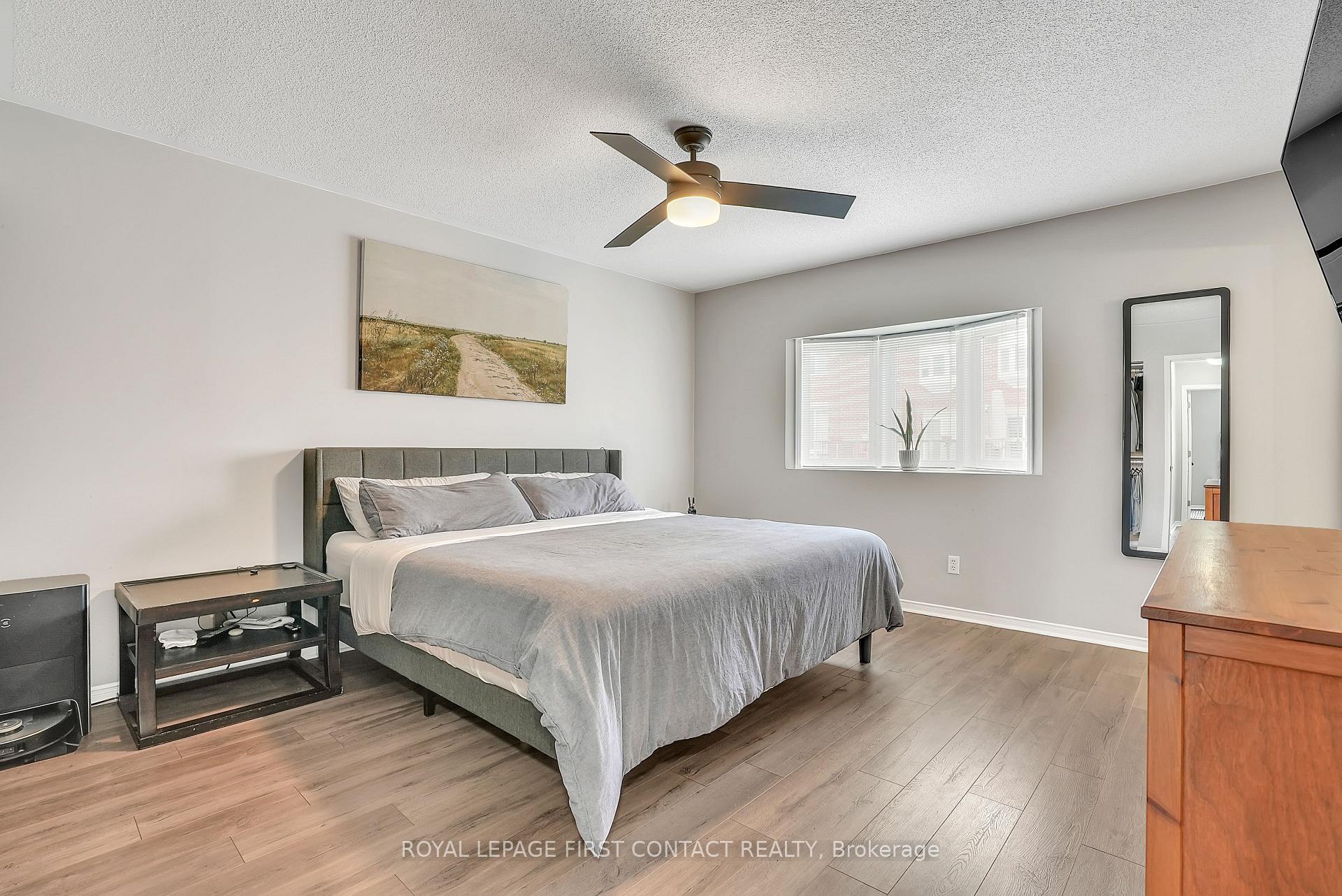 Photo 17 of 26 Drake Drive, Barrie, Painswick South — HOMEH