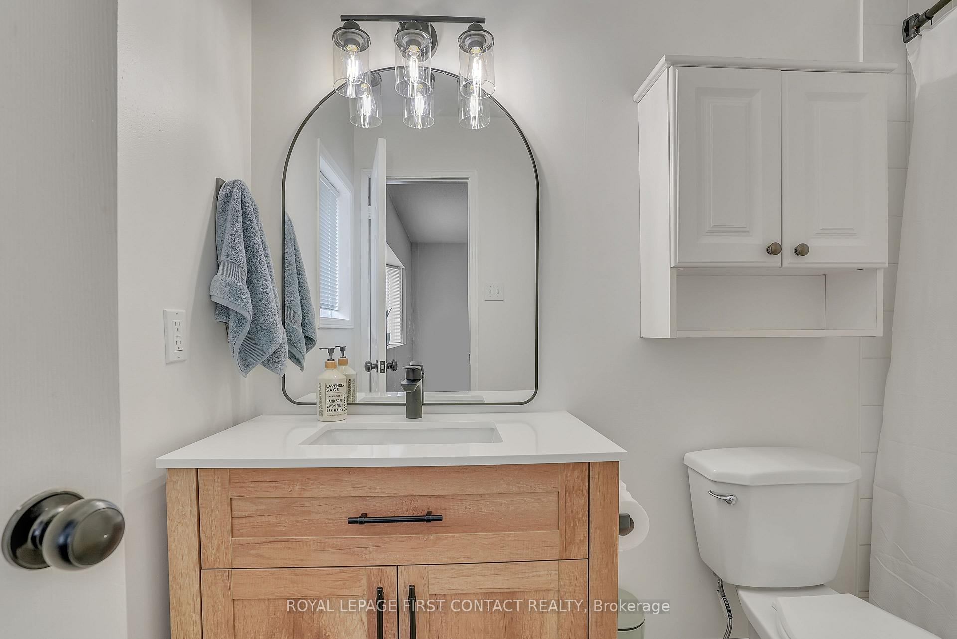 Photo 19 of 26 Drake Drive, Barrie, Painswick South — HOMEH