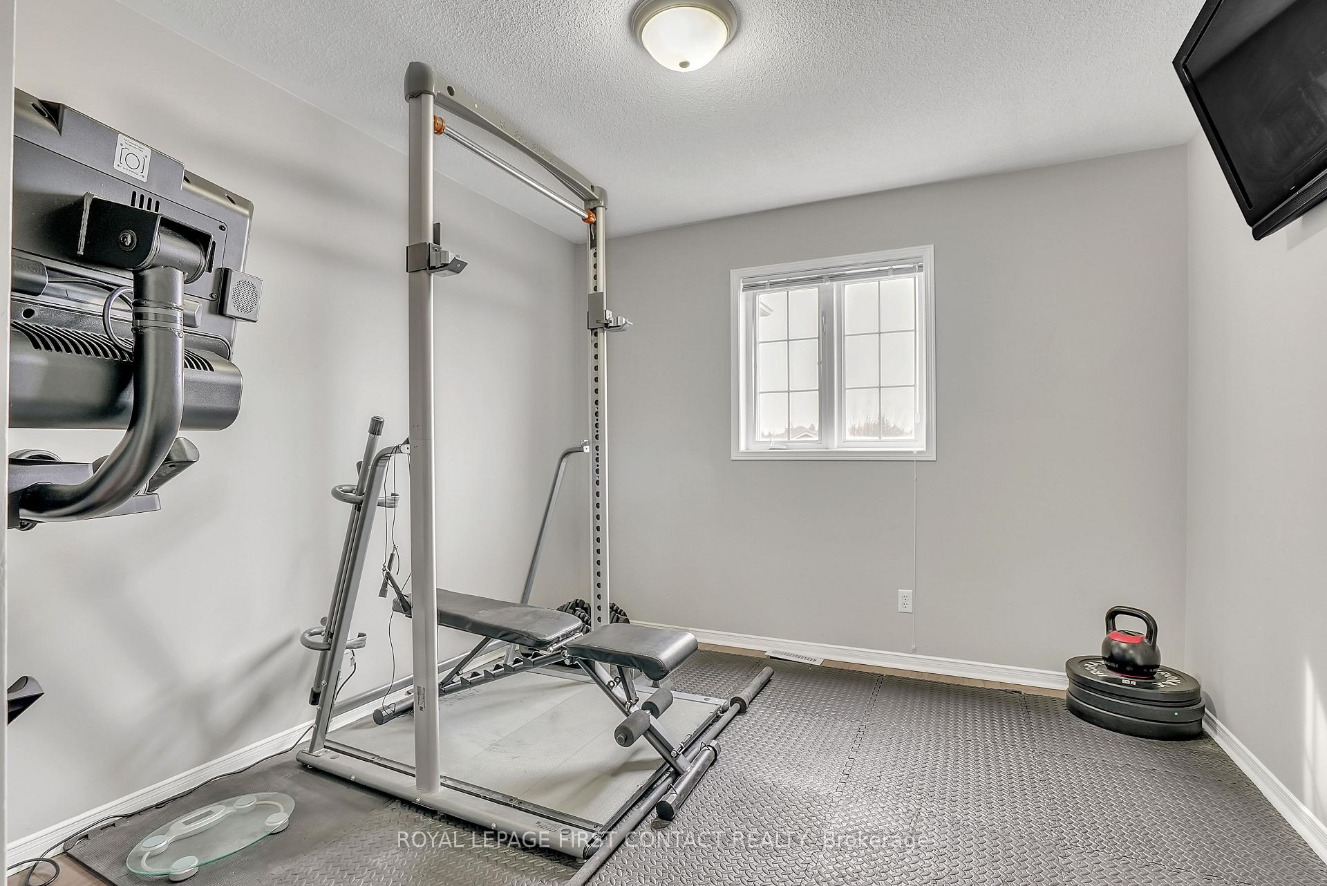 Photo 22 of 26 Drake Drive, Barrie, Painswick South — HOMEH
