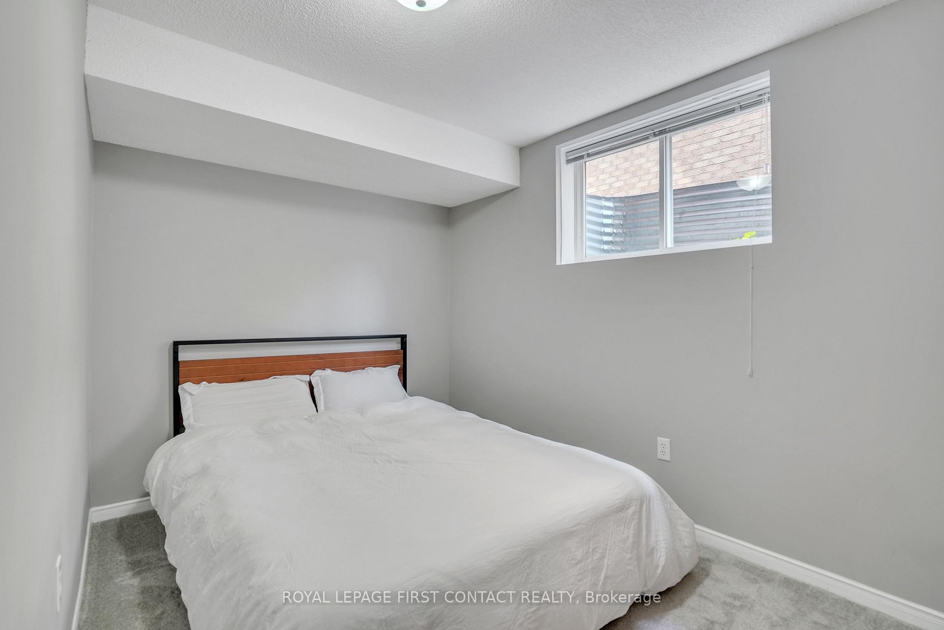 Photo 28 of 26 Drake Drive, Barrie, Painswick South — HOMEH