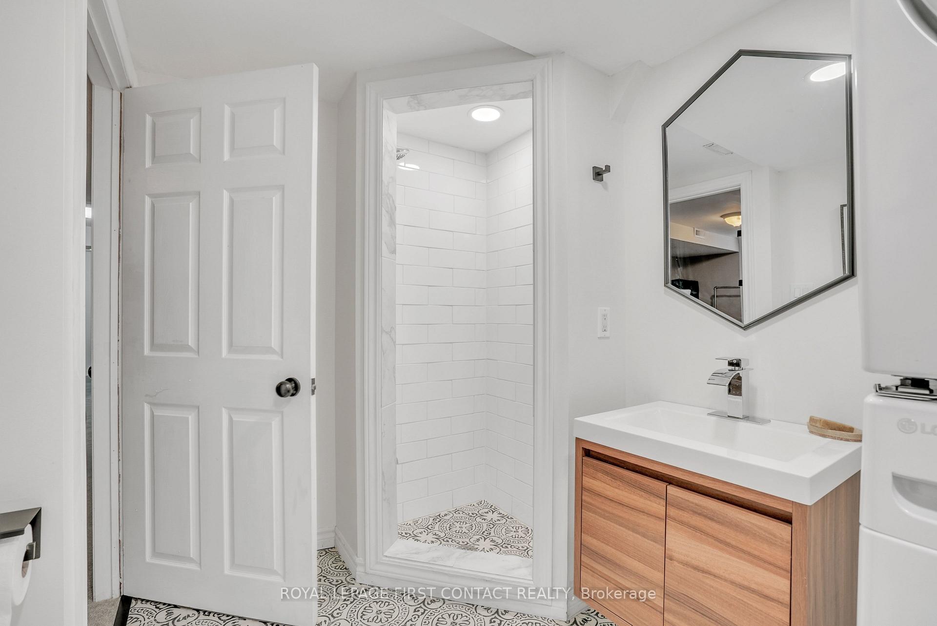 Photo 29 of 26 Drake Drive, Barrie, Painswick South — HOMEH