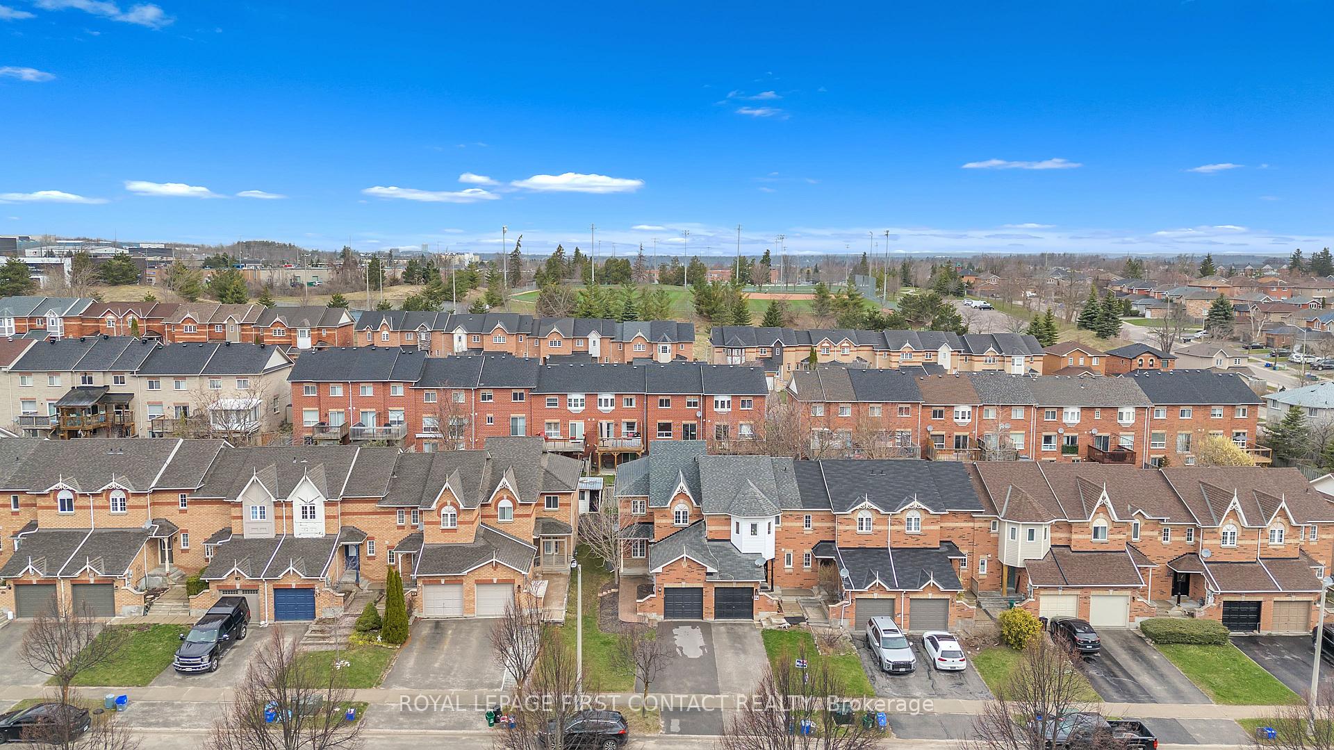 Photo 35 of 26 Drake Drive, Barrie, Painswick South — HOMEH