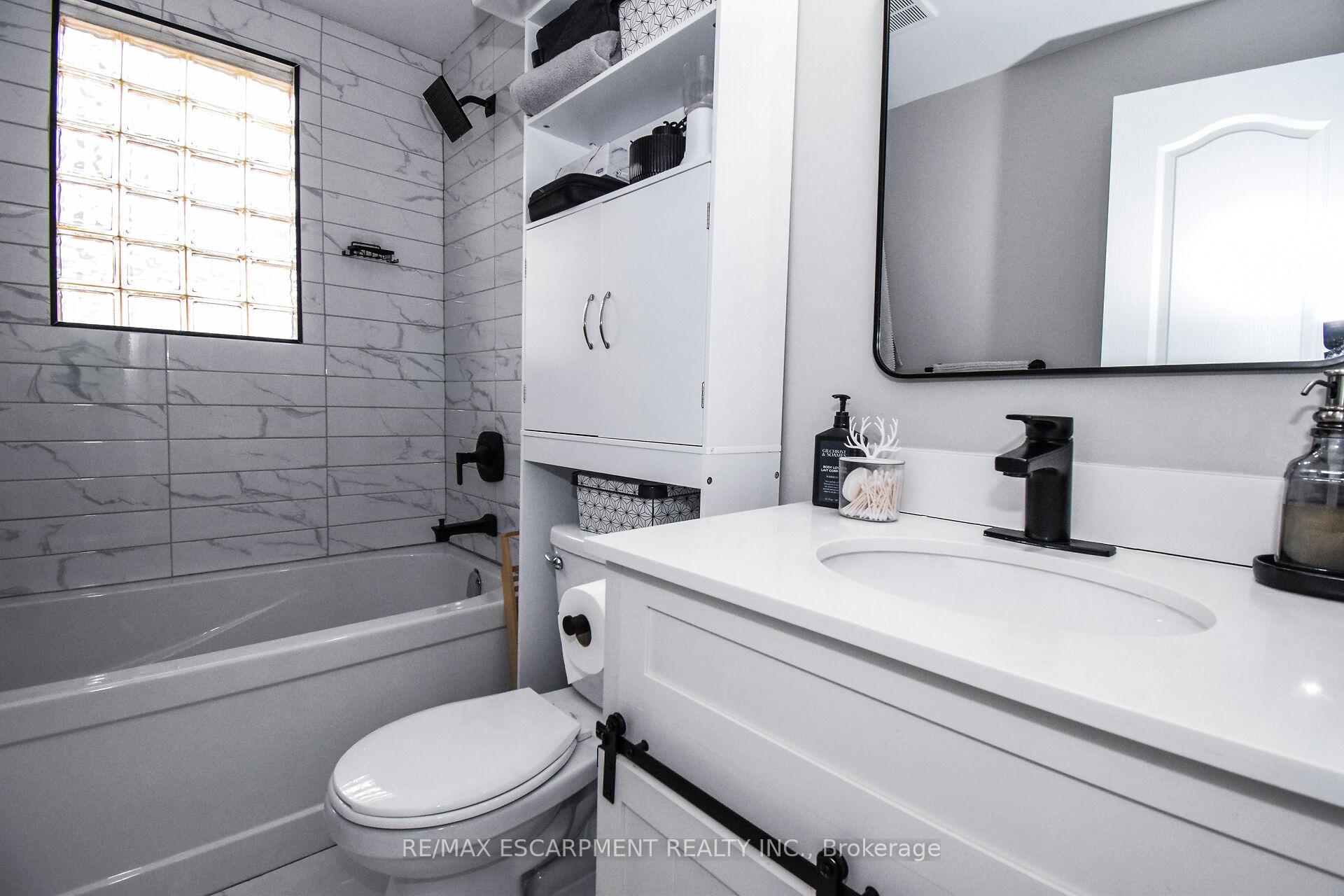 Photo 21 of 176 East 43RD Street, Hamilton, Sunninghill — HOMEH