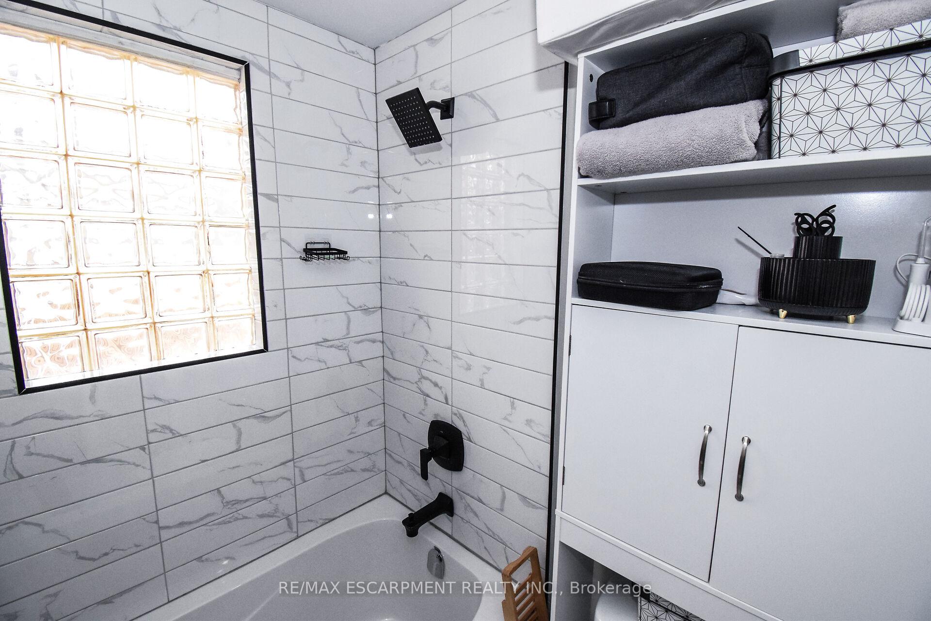 Photo 22 of 176 East 43RD Street, Hamilton, Sunninghill — HOMEH
