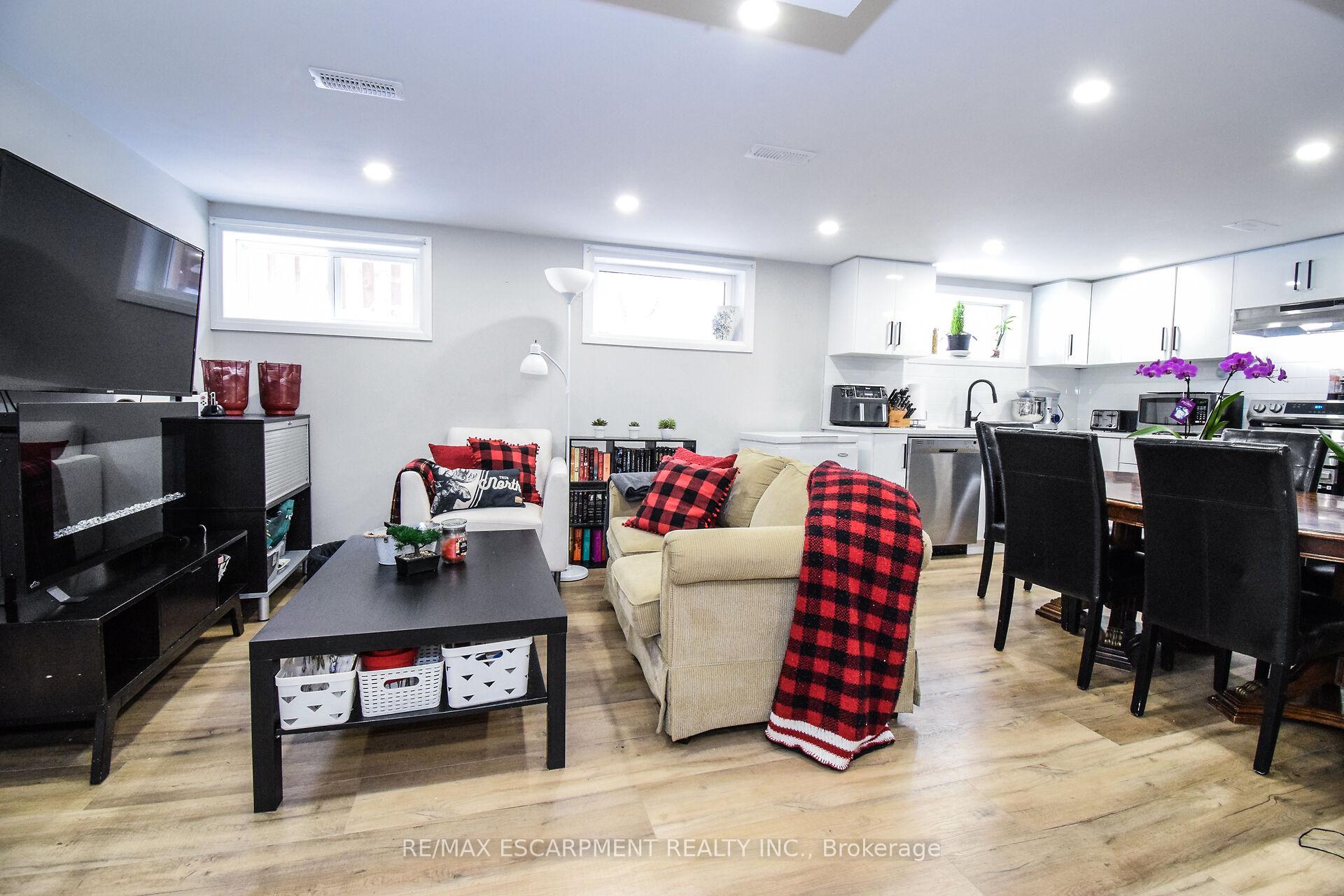Photo 30 of 176 East 43RD Street, Hamilton, Sunninghill — HOMEH