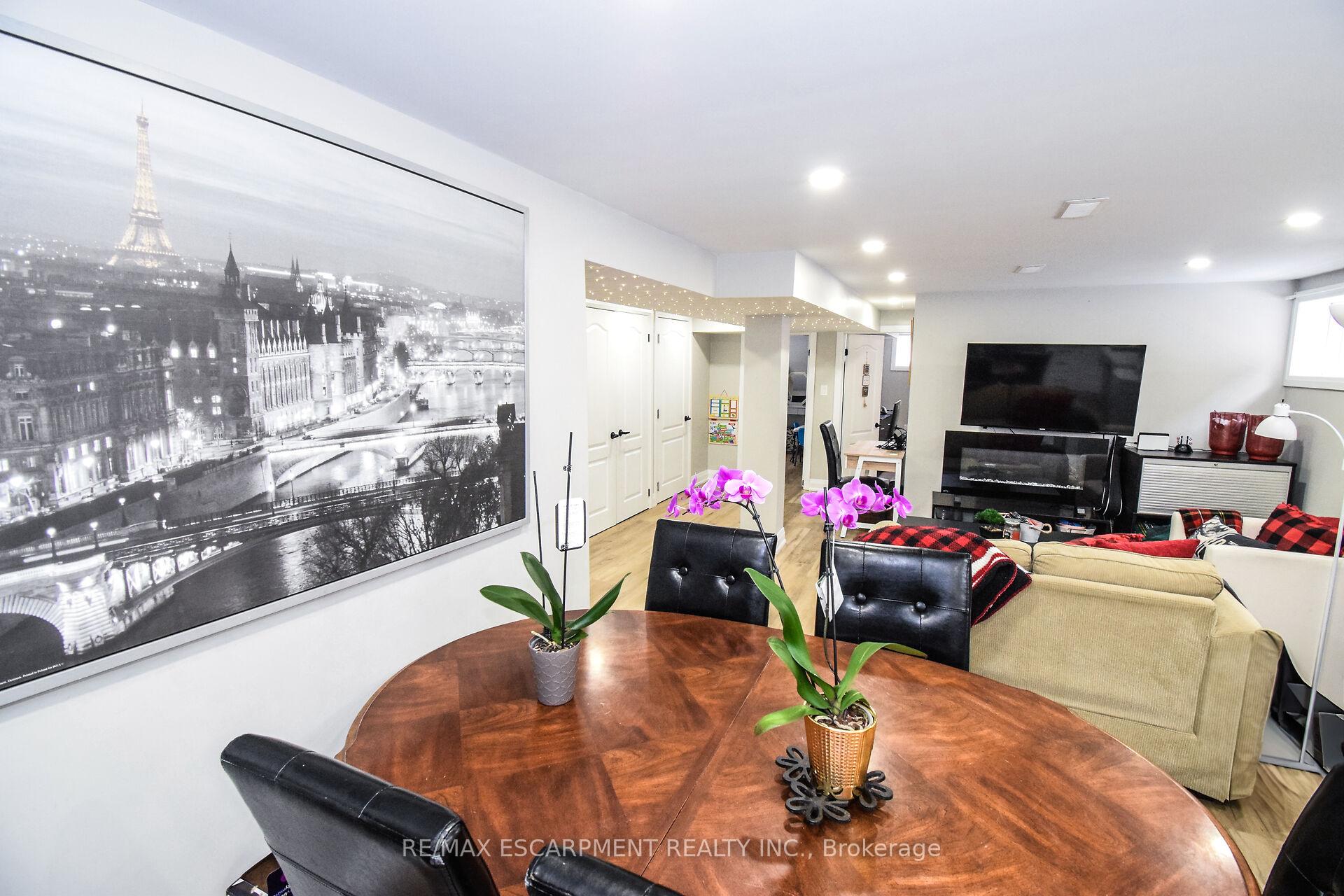 Photo 33 of 176 East 43RD Street, Hamilton, Sunninghill — HOMEH