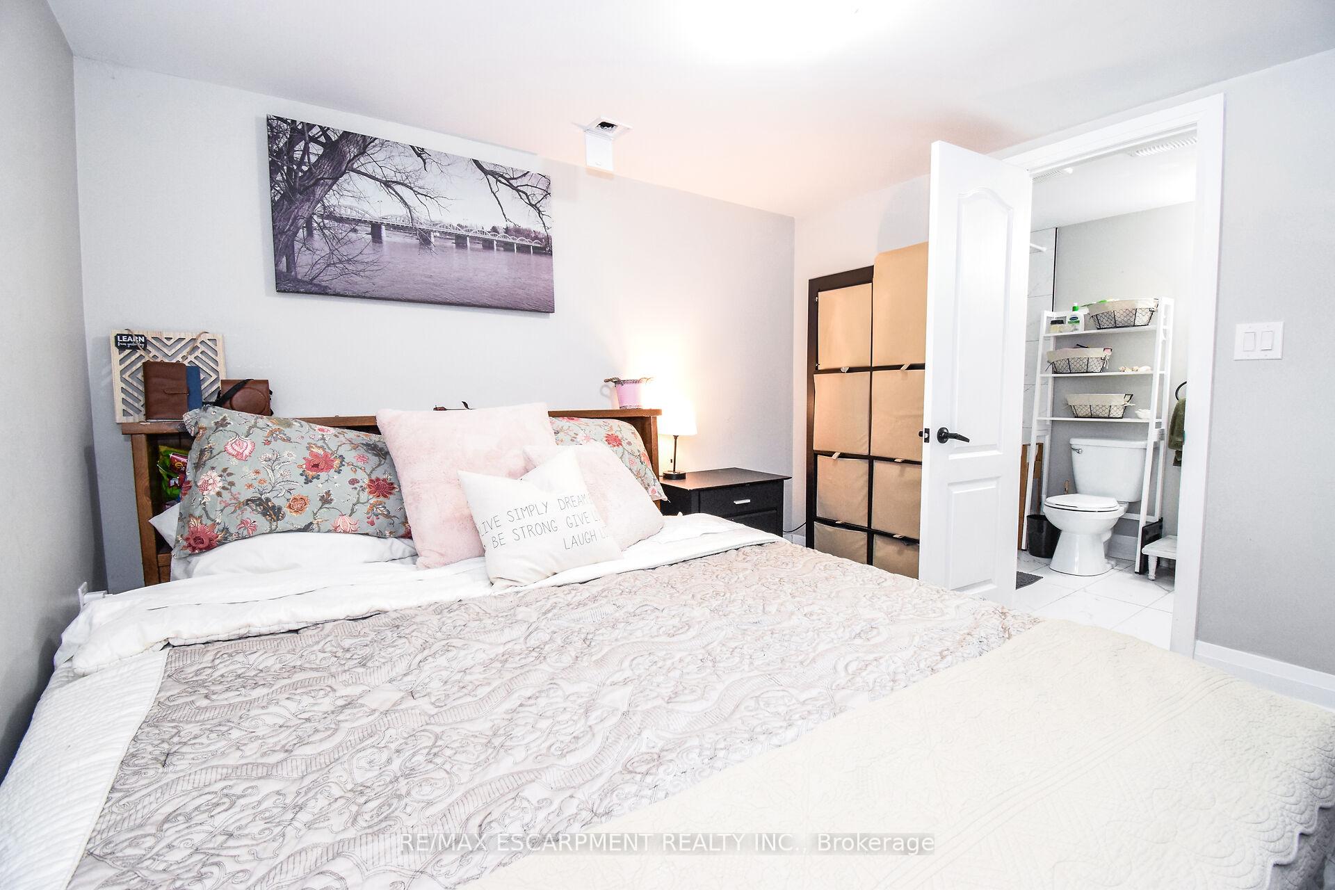 Photo 42 of 176 East 43RD Street, Hamilton, Sunninghill — HOMEH