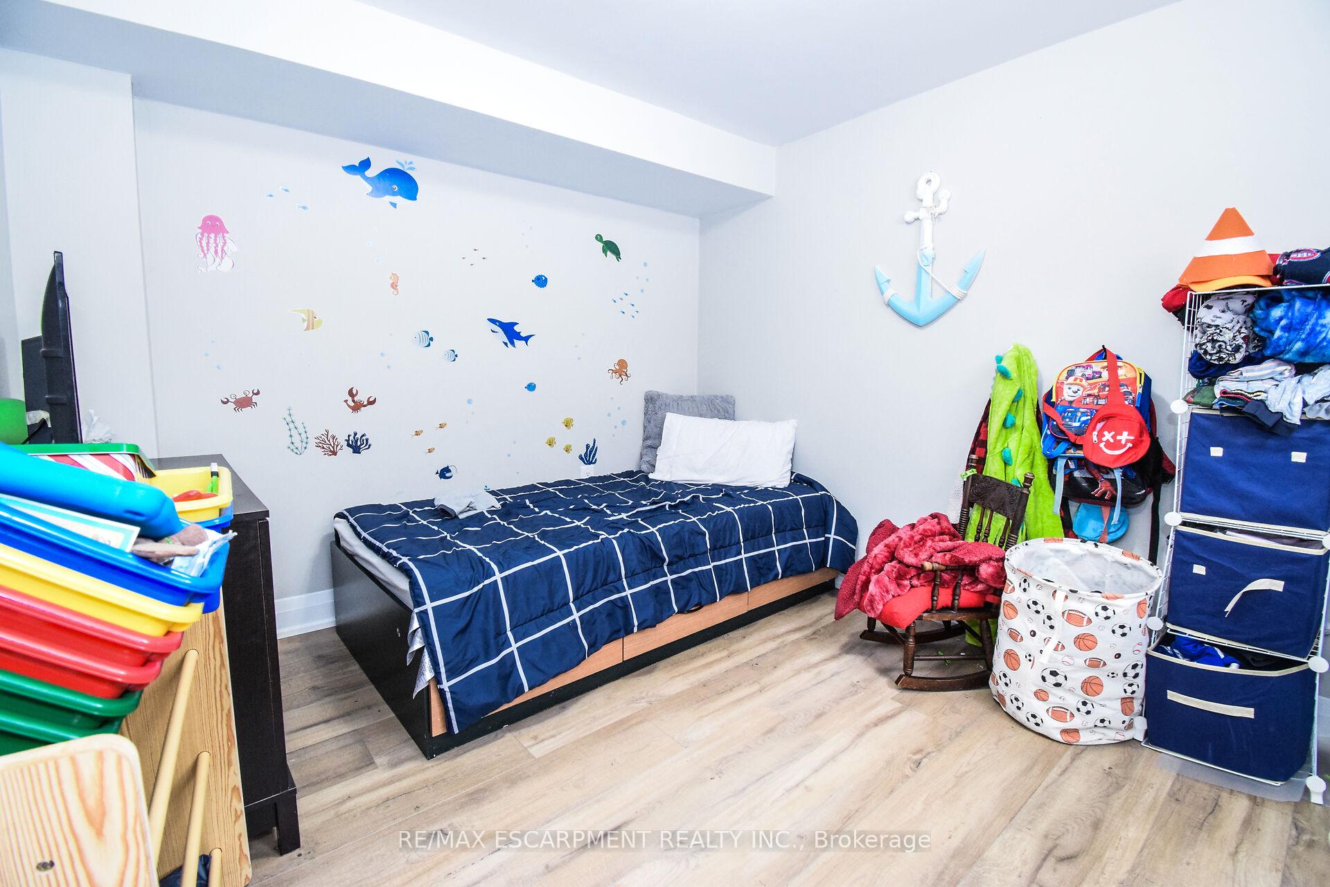 Photo 43 of 176 East 43RD Street, Hamilton, Sunninghill — HOMEH
