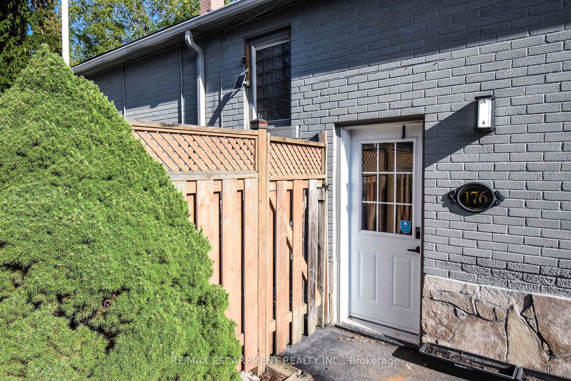 Photo 45 of 176 East 43RD Street, Hamilton, Sunninghill — HOMEH