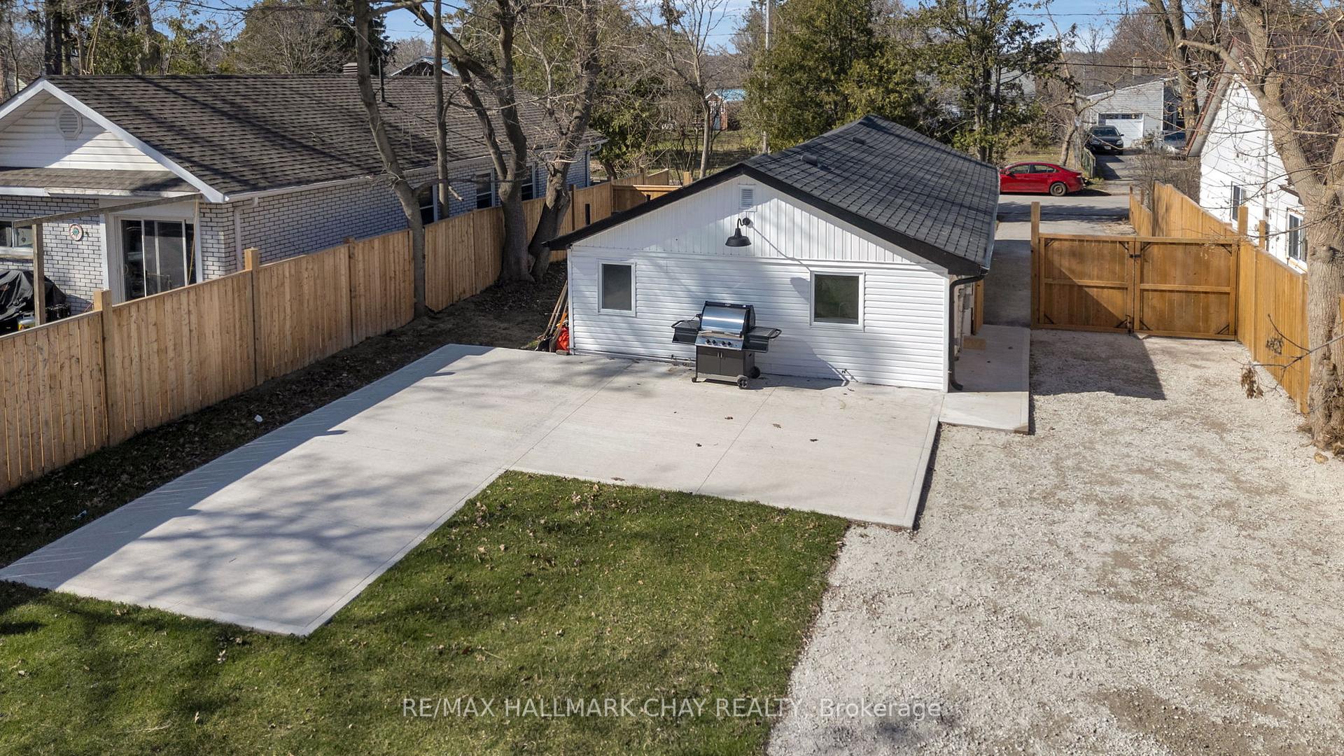 Photo 19 of 207 Southview Road, Barrie, South Shore — HOMEH