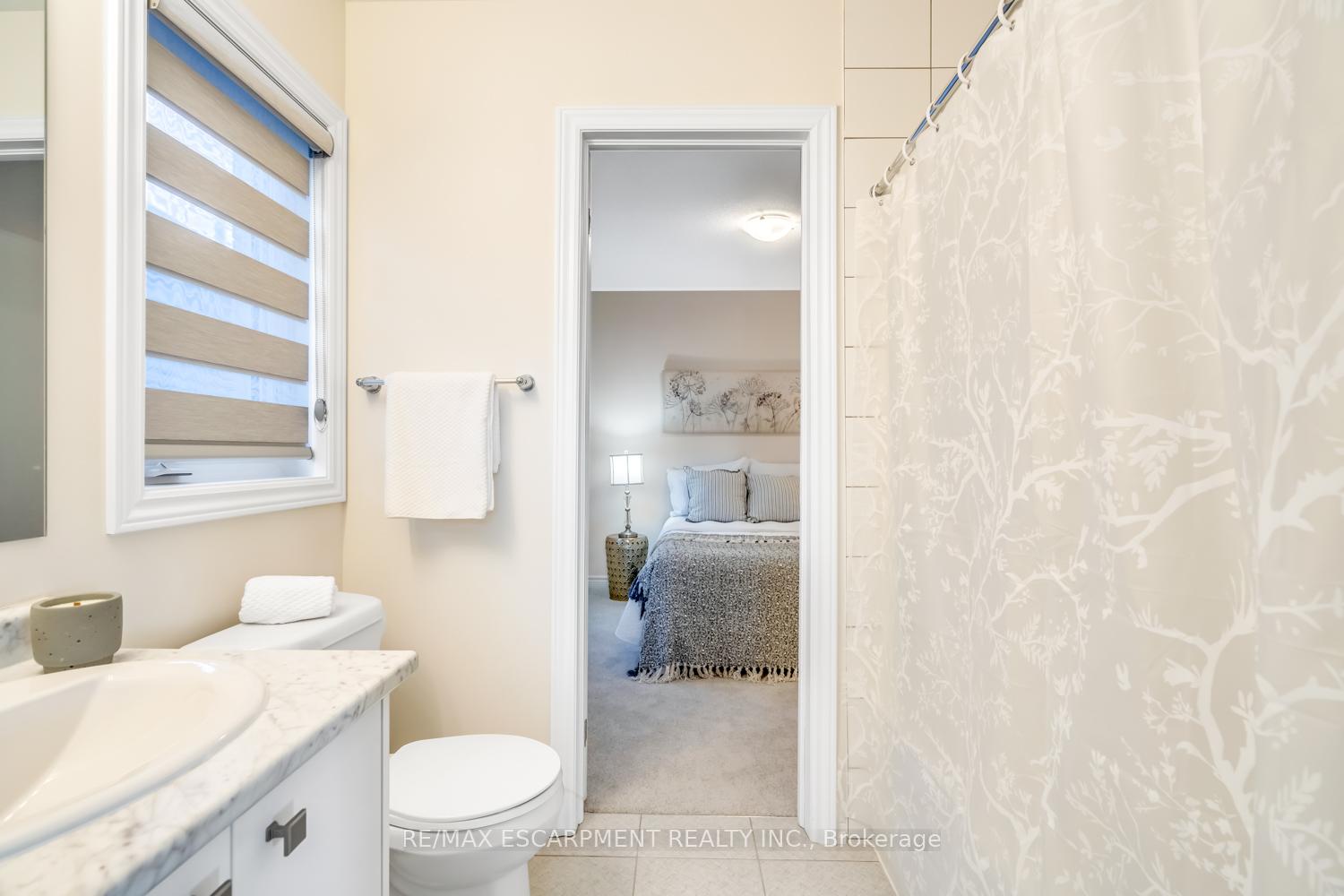 Photo 28 of 3916 Koenig Road, Burlington, Alton — HOMEH