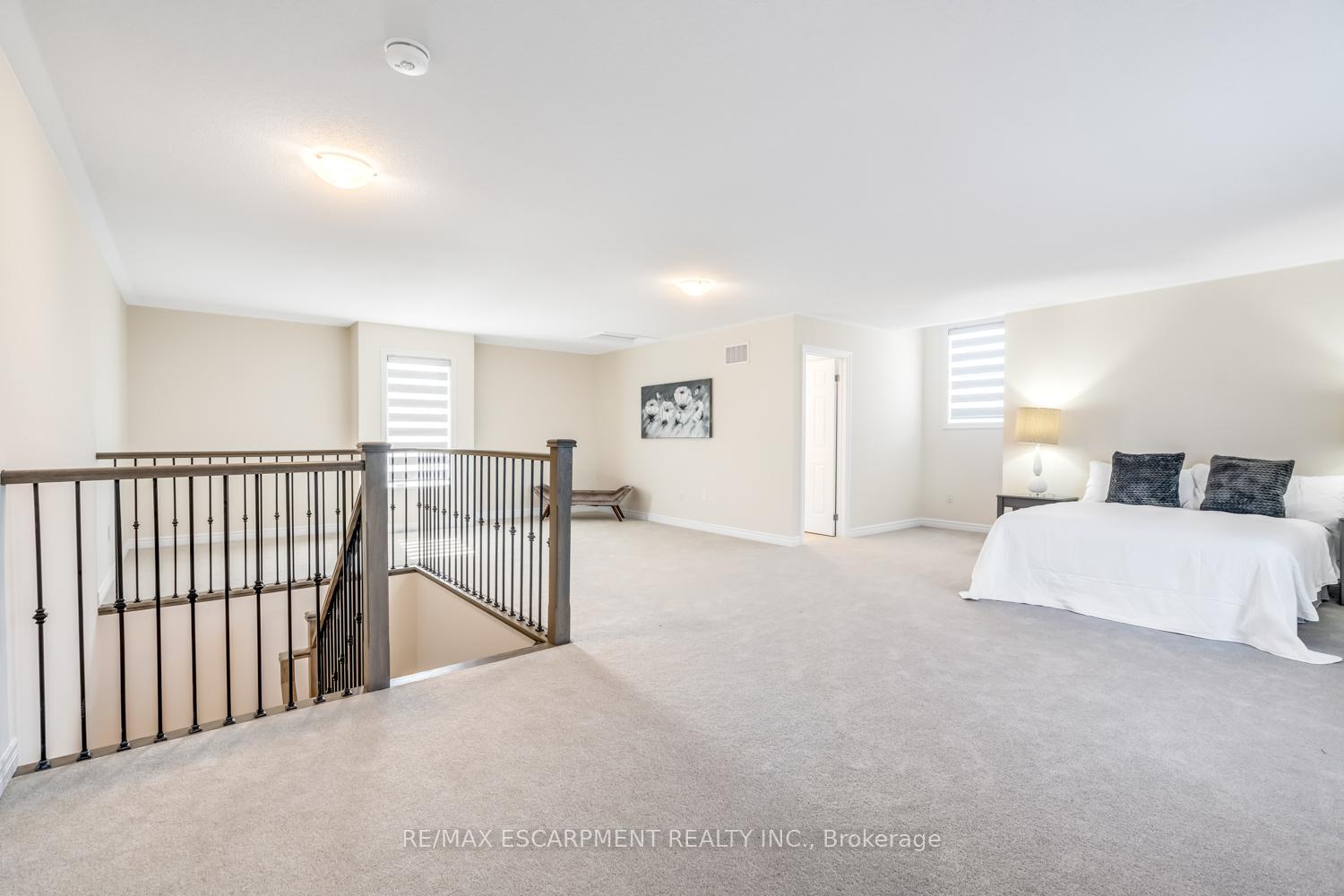 Photo 32 of 3916 Koenig Road, Burlington, Alton — HOMEH