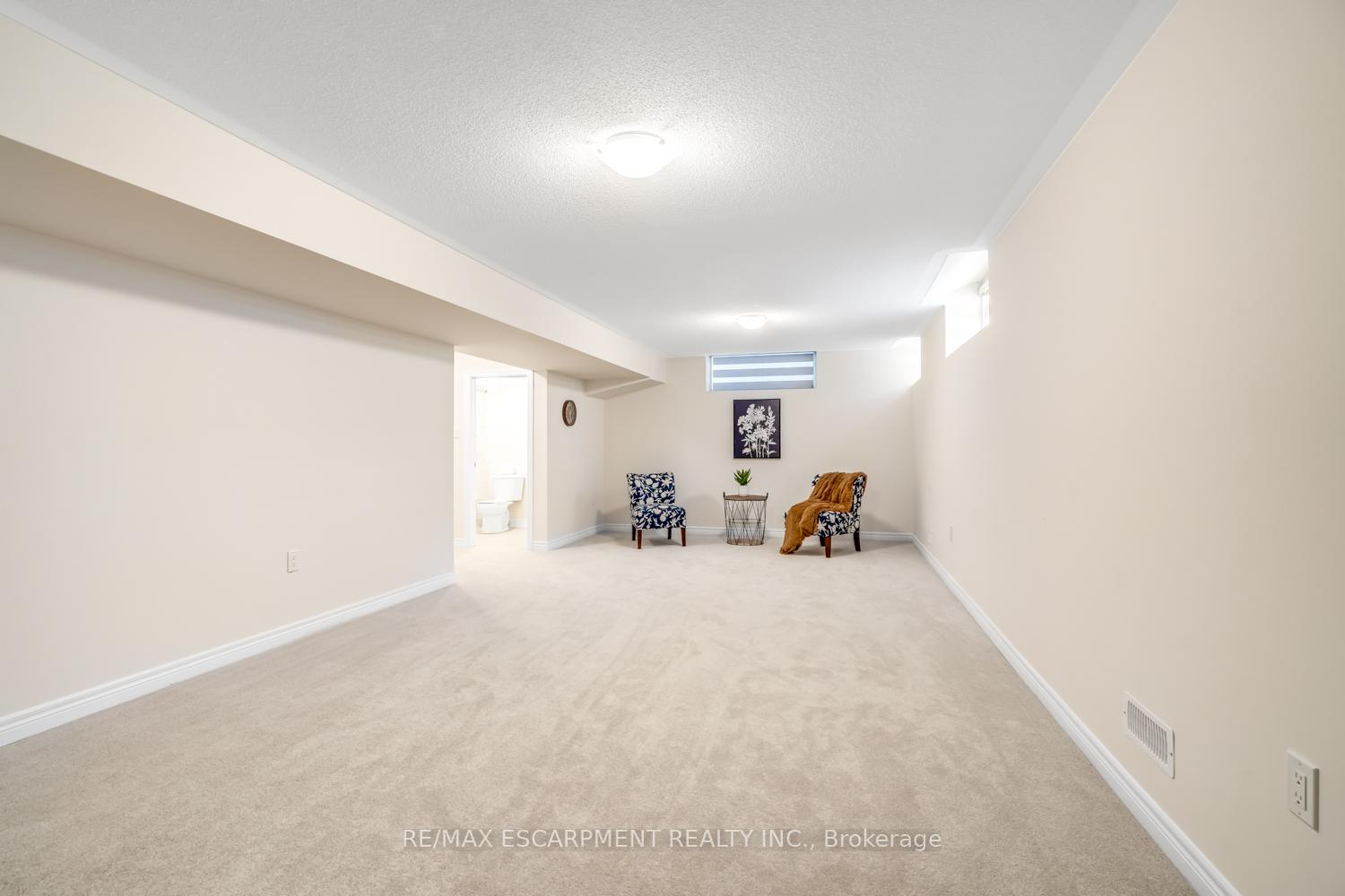 Photo 37 of 3916 Koenig Road, Burlington, Alton — HOMEH