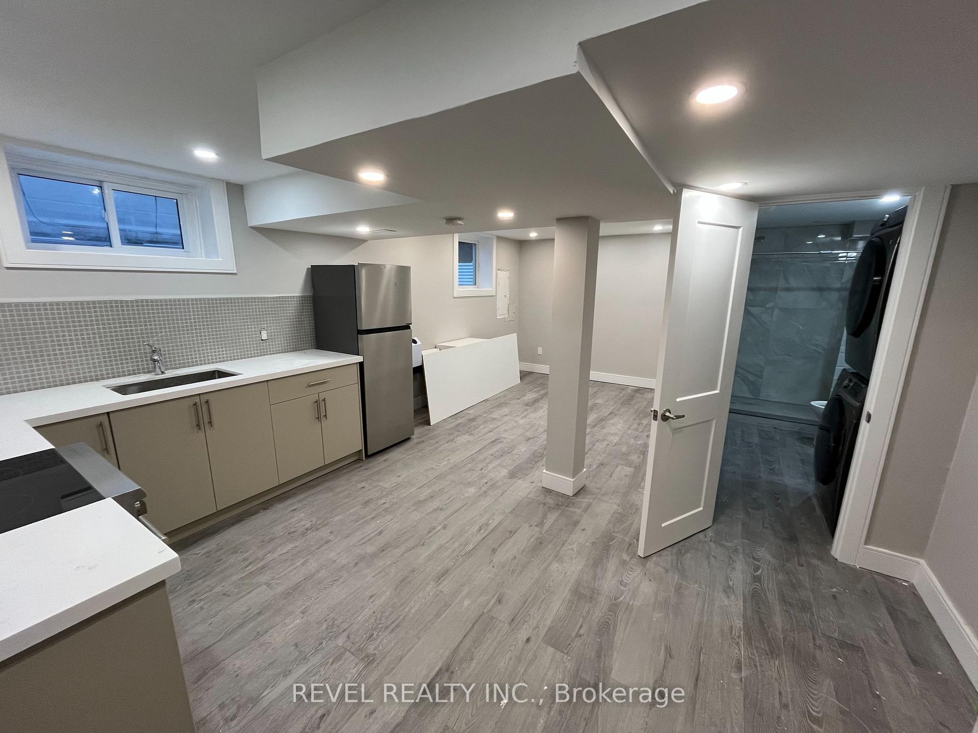 Photo 4 of 324 St Vincent Street, Barrie, Wellington — HOMEH