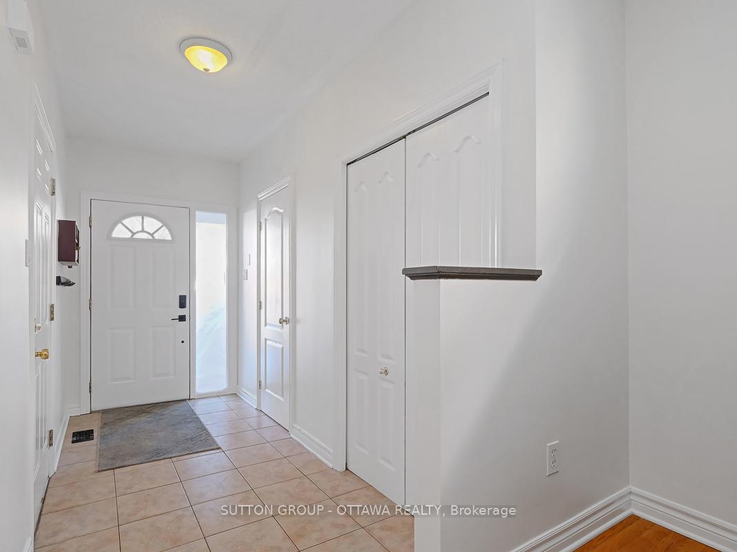 Photo 2 of 29 Alameda Way, Ottawa, Barrhaven - Longfields — HOMEH