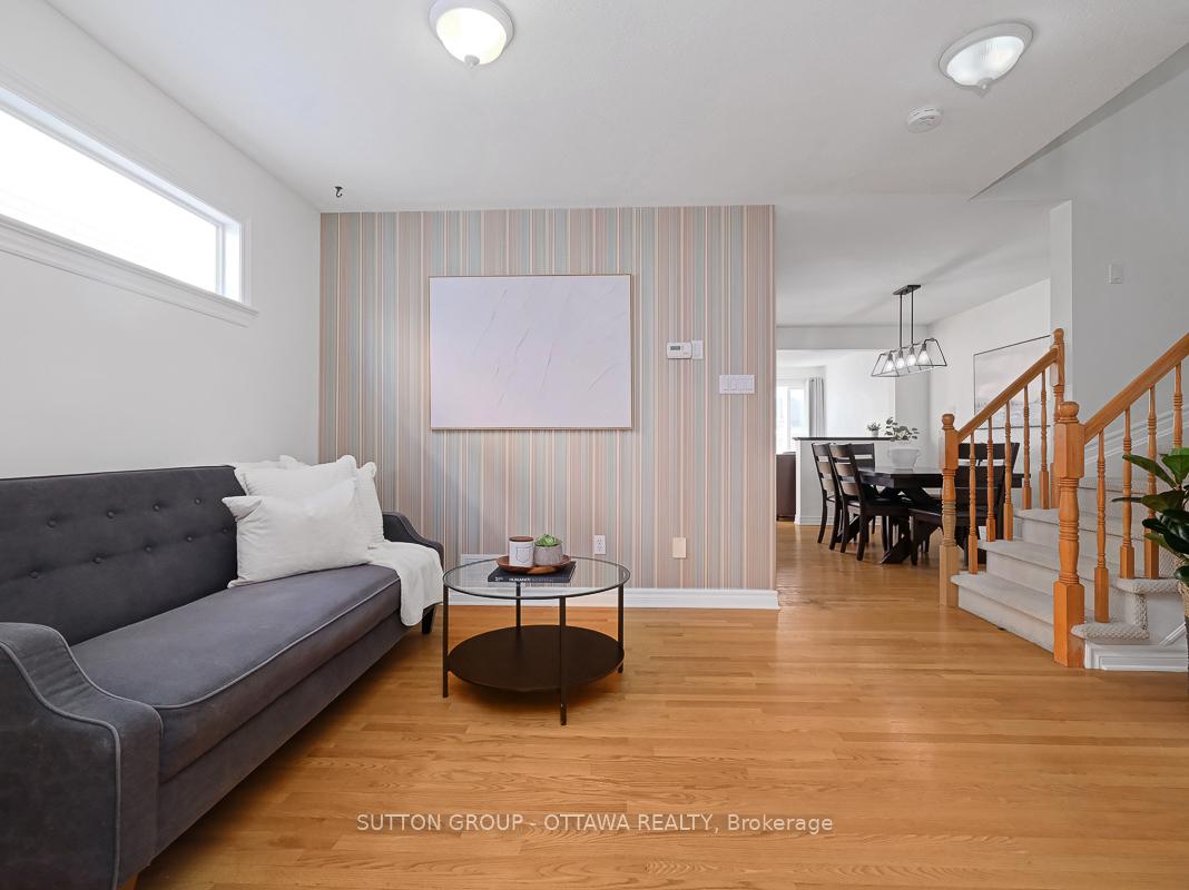 Photo 3 of 29 Alameda Way, Ottawa, Barrhaven - Longfields — HOMEH