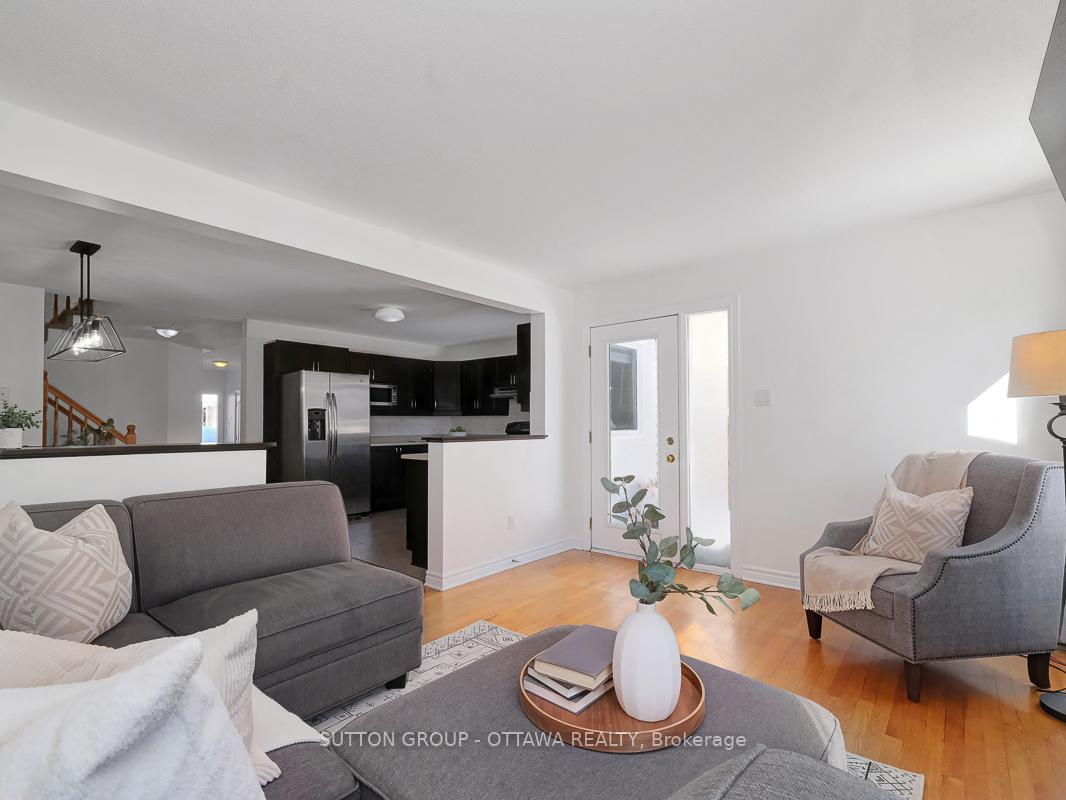 Photo 17 of 29 Alameda Way, Ottawa, Barrhaven - Longfields — HOMEH