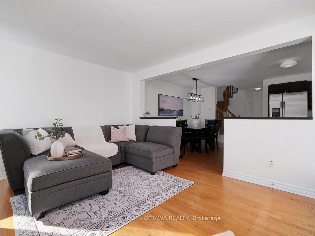 Photo 18 of 29 Alameda Way, Ottawa, Barrhaven - Longfields — HOMEH