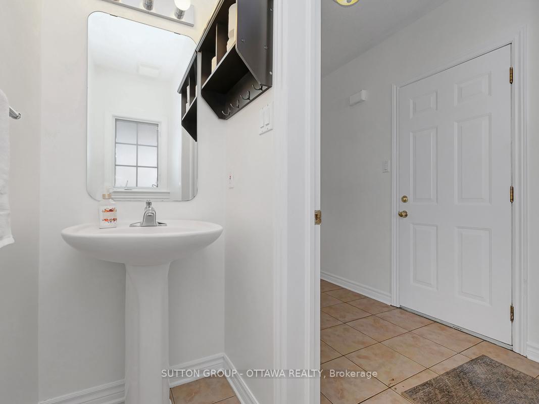 Photo 19 of 29 Alameda Way, Ottawa, Barrhaven - Longfields — HOMEH