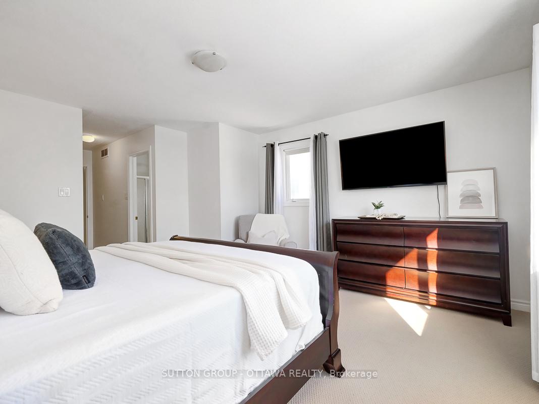 Photo 21 of 29 Alameda Way, Ottawa, Barrhaven - Longfields — HOMEH