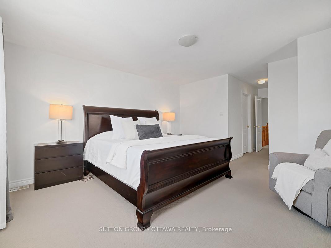 Photo 22 of 29 Alameda Way, Ottawa, Barrhaven - Longfields — HOMEH