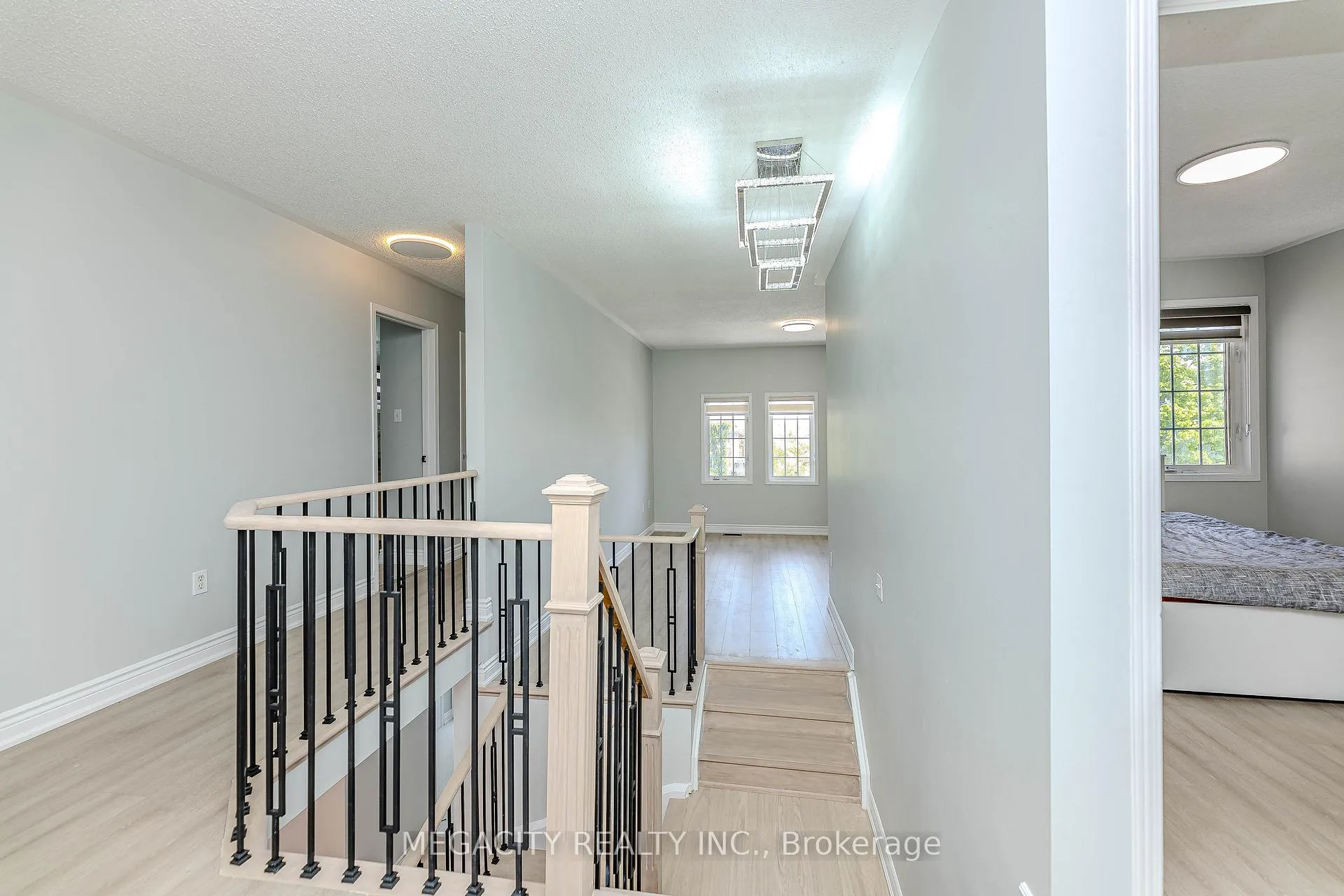 Photo 25 of 6 Linderwood Drive, Brampton, Fletcher's Meadow — HOMEH