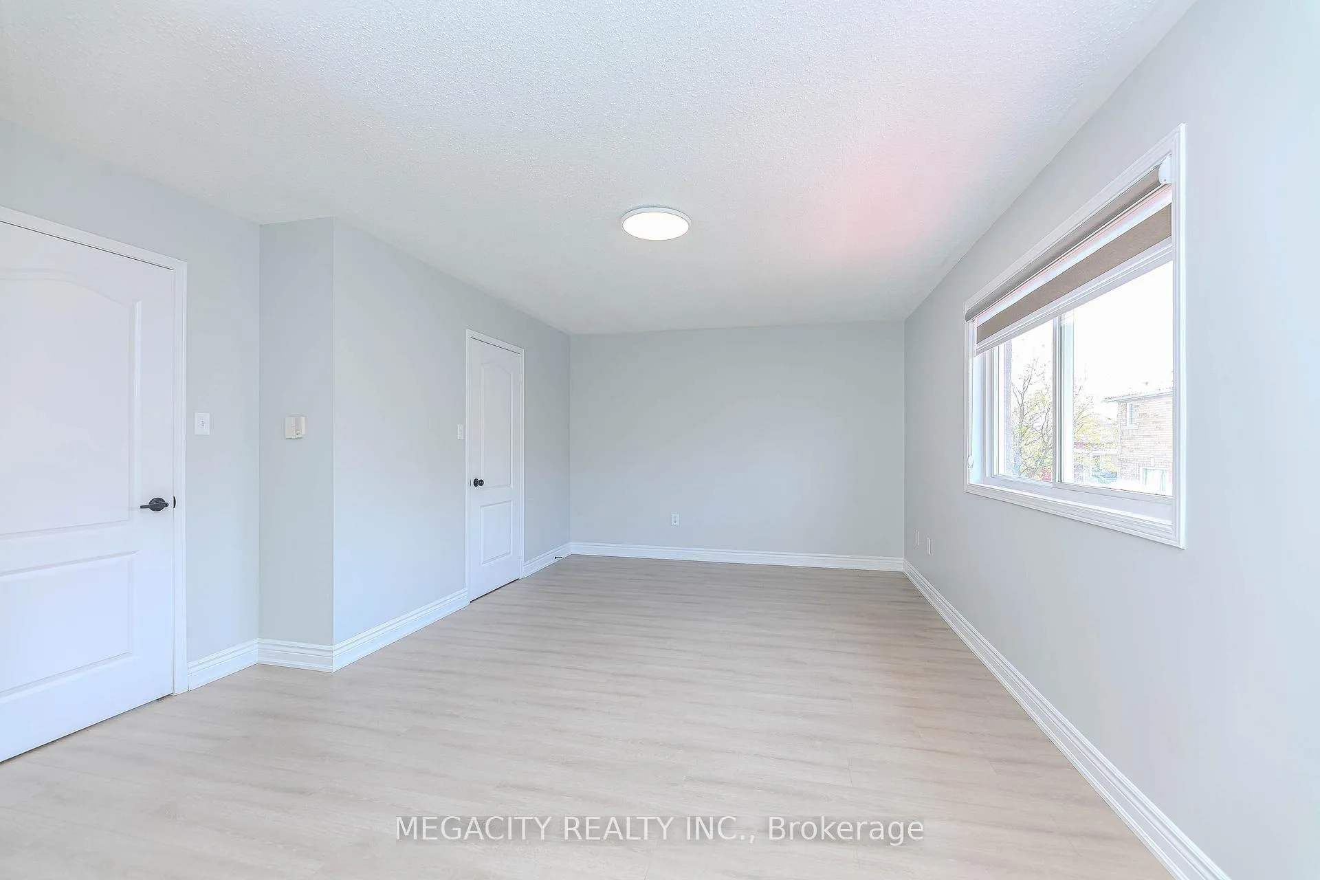 Photo 33 of 6 Linderwood Drive, Brampton, Fletcher's Meadow — HOMEH