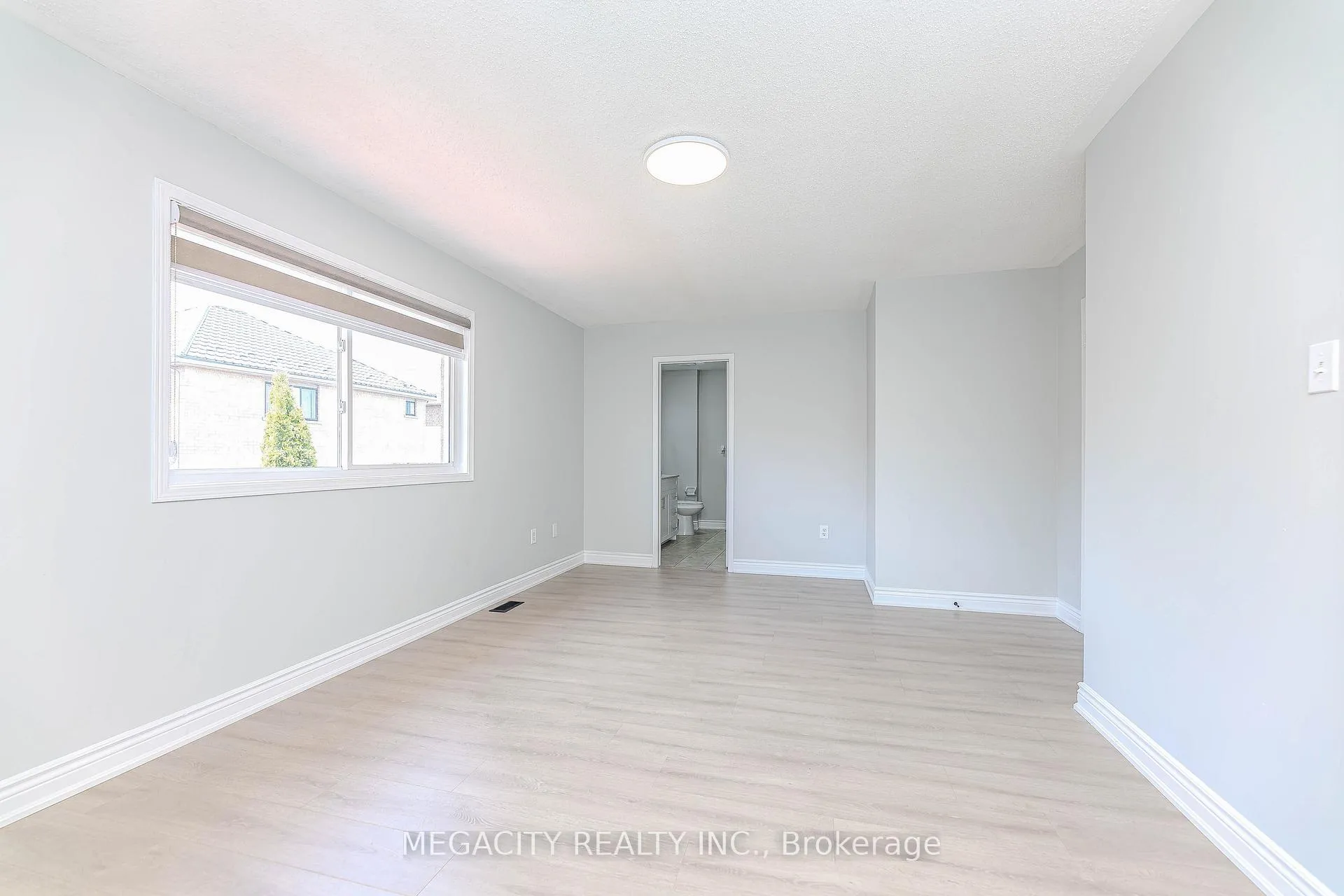 Photo 37 of 6 Linderwood Drive, Brampton, Fletcher's Meadow — HOMEH