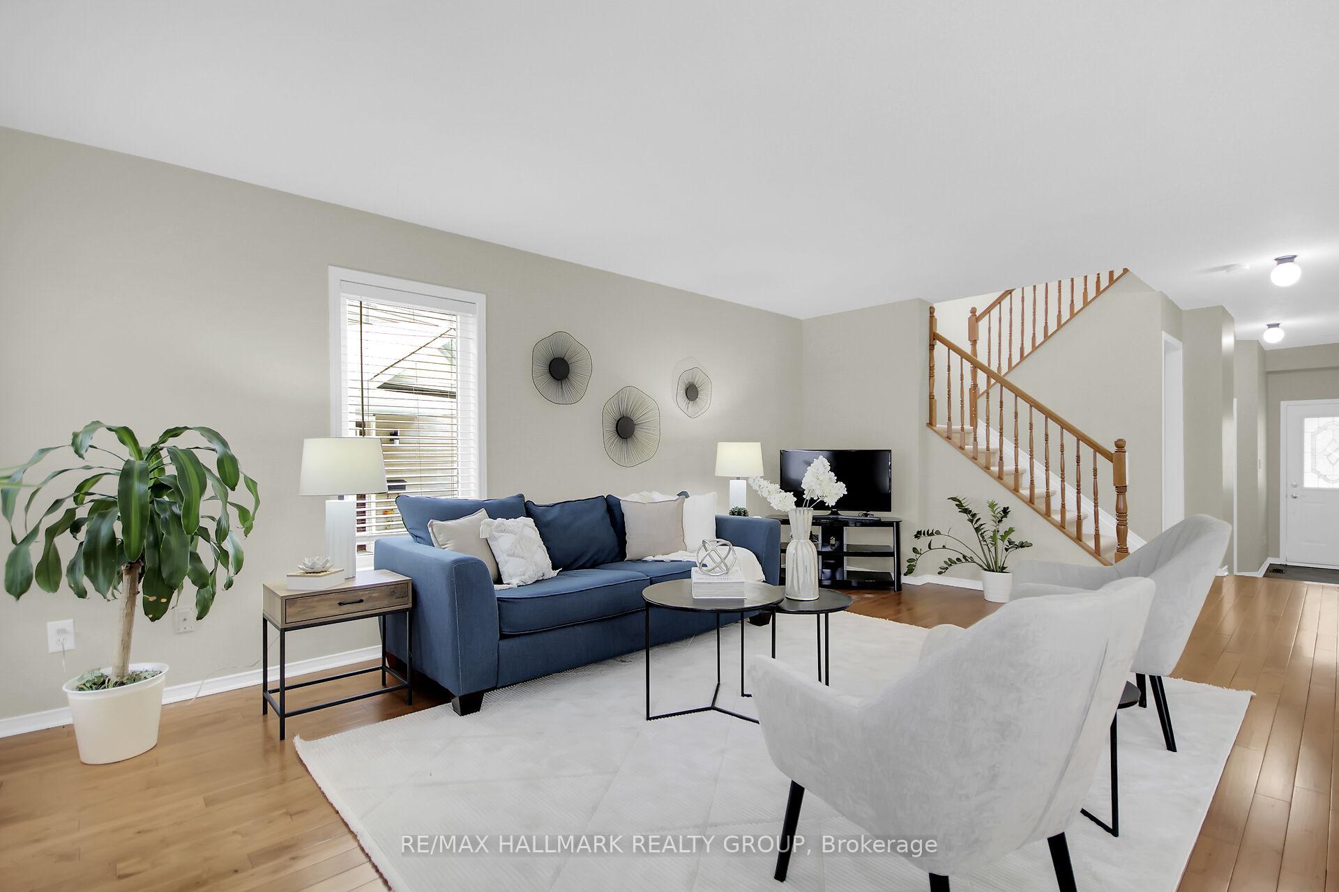 Photo 11 of 14 Collington Street, Ottawa, Barrhaven East — HOMEH