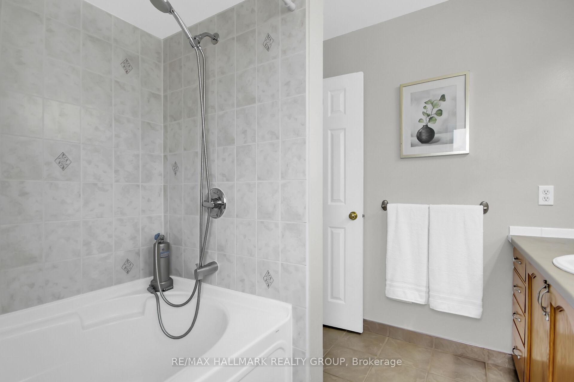 Photo 22 of 14 Collington Street, Ottawa, Barrhaven East — HOMEH
