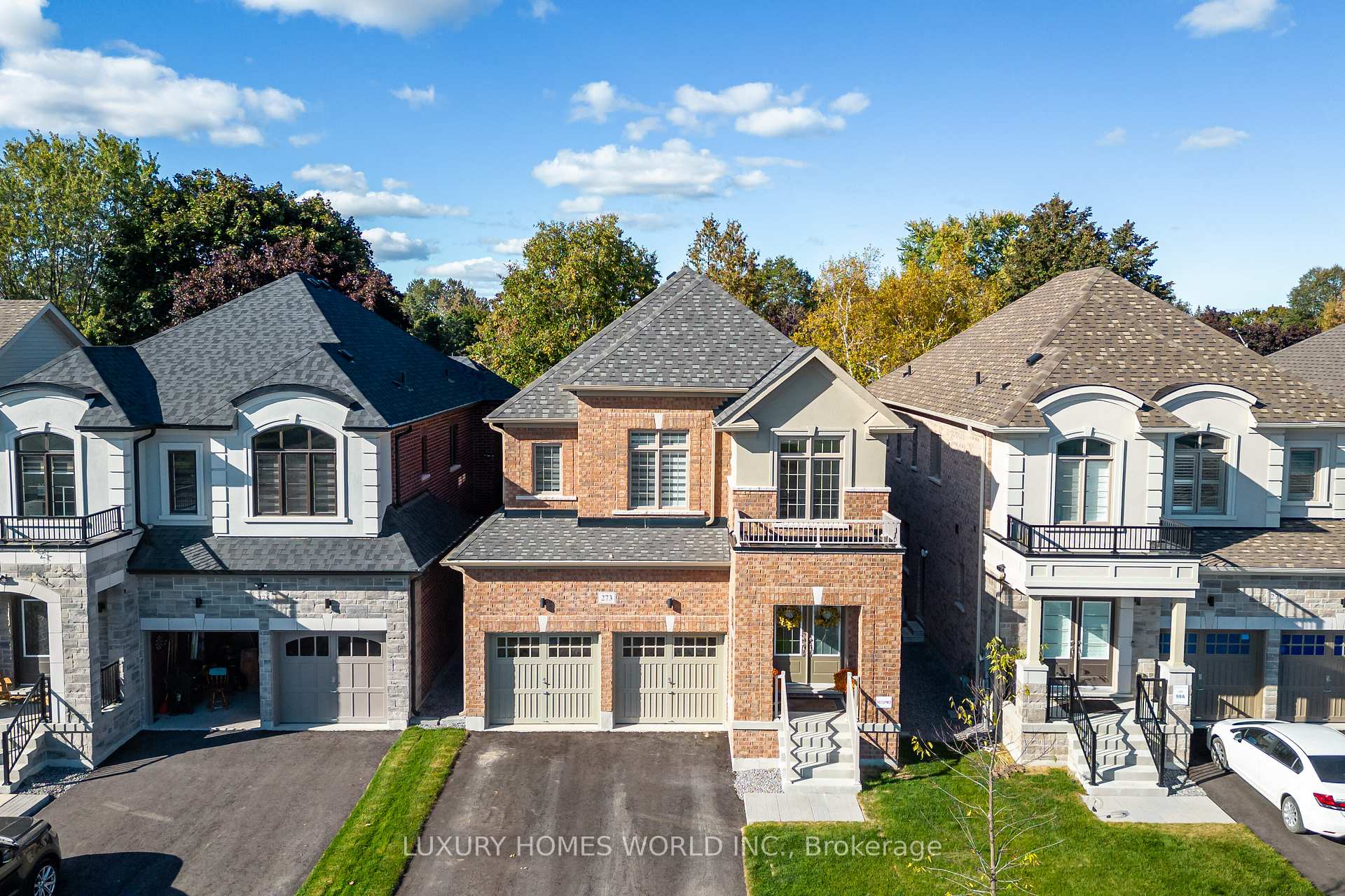 Front of 273 Fleetwood Drive