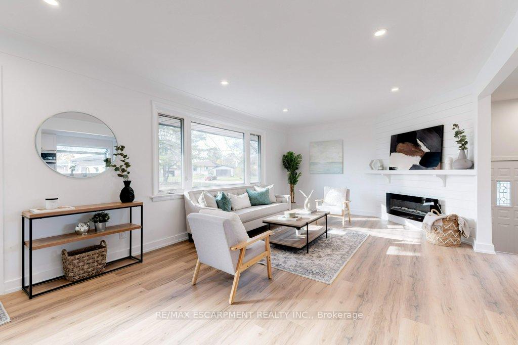 Photo 6 of 5470 Randolph Crescent, Burlington, Appleby — HOMEH